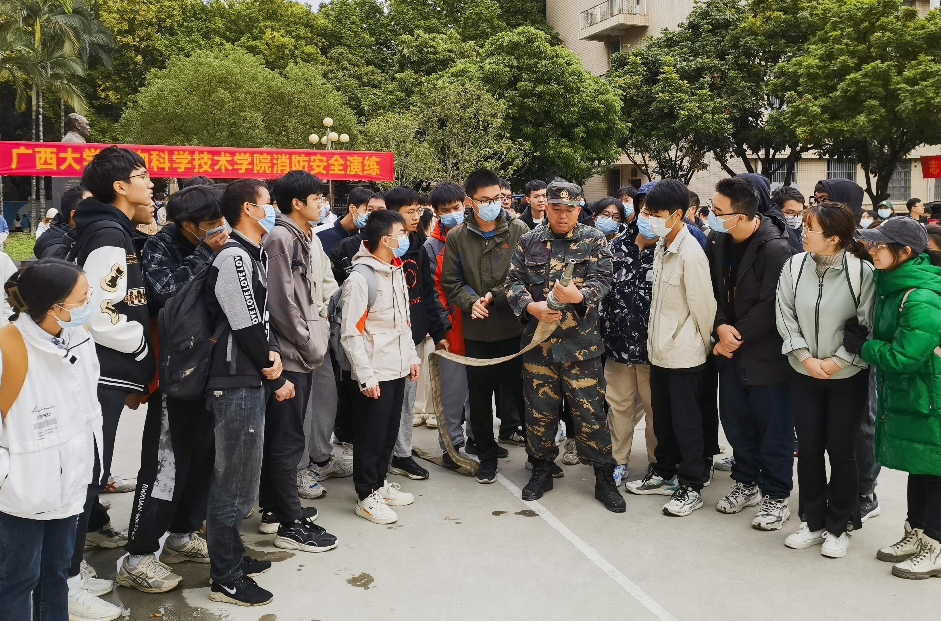 英国上市公司365