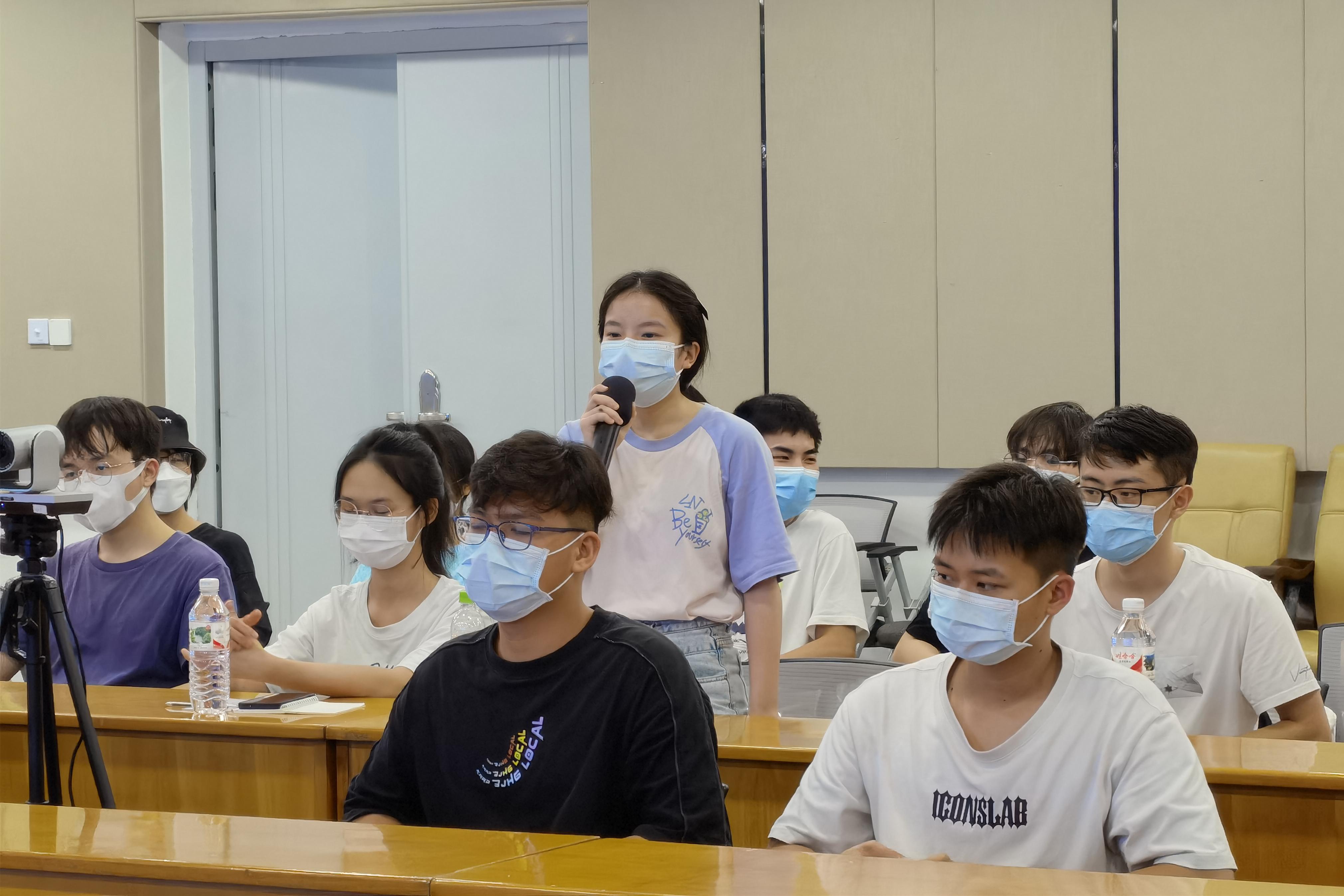 英国上市公司365