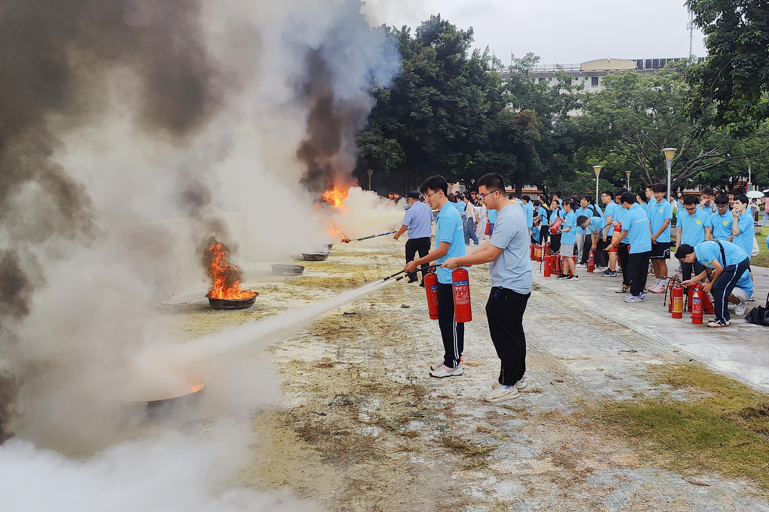 英国上市公司365