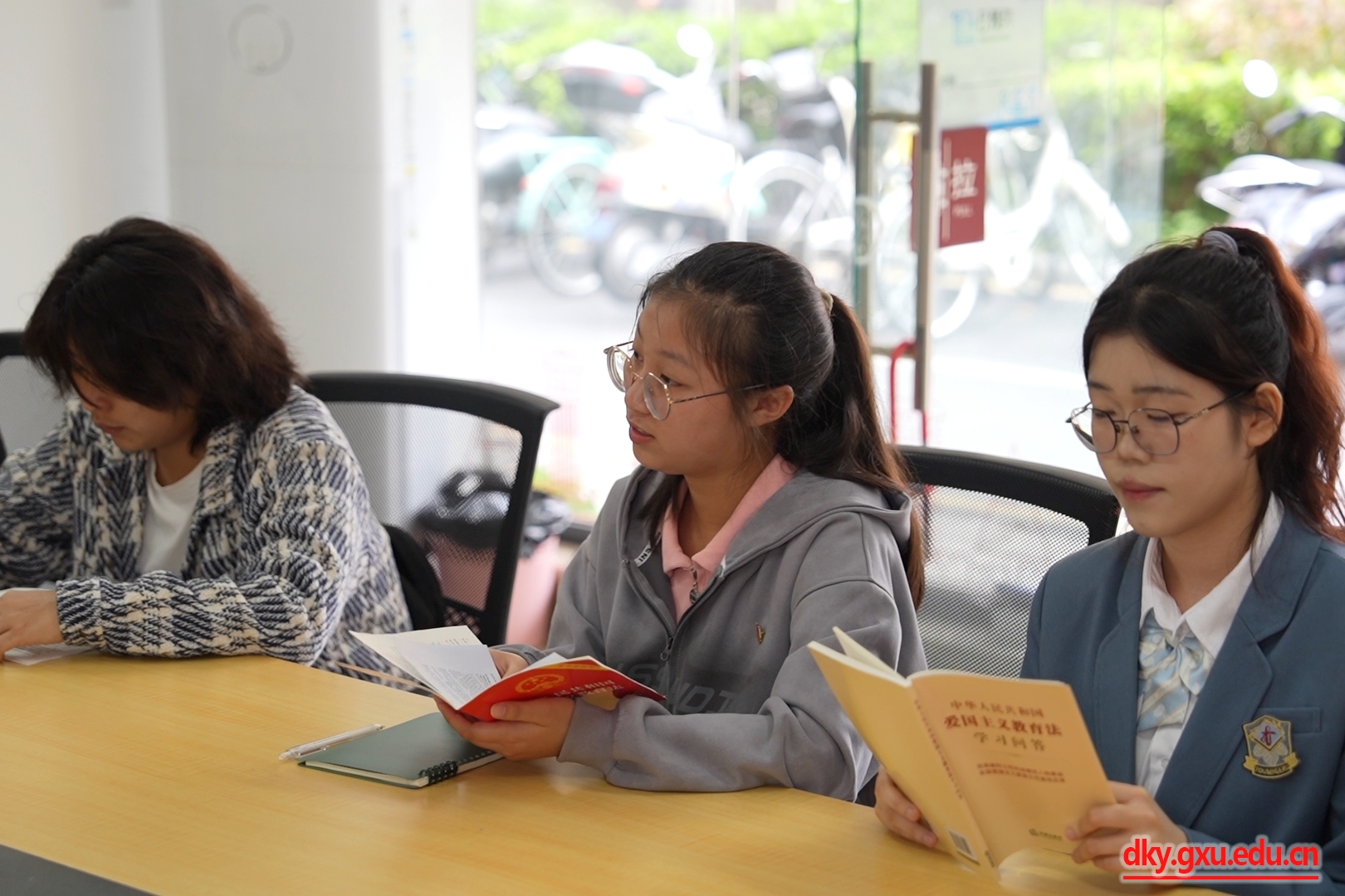 英国上市公司365