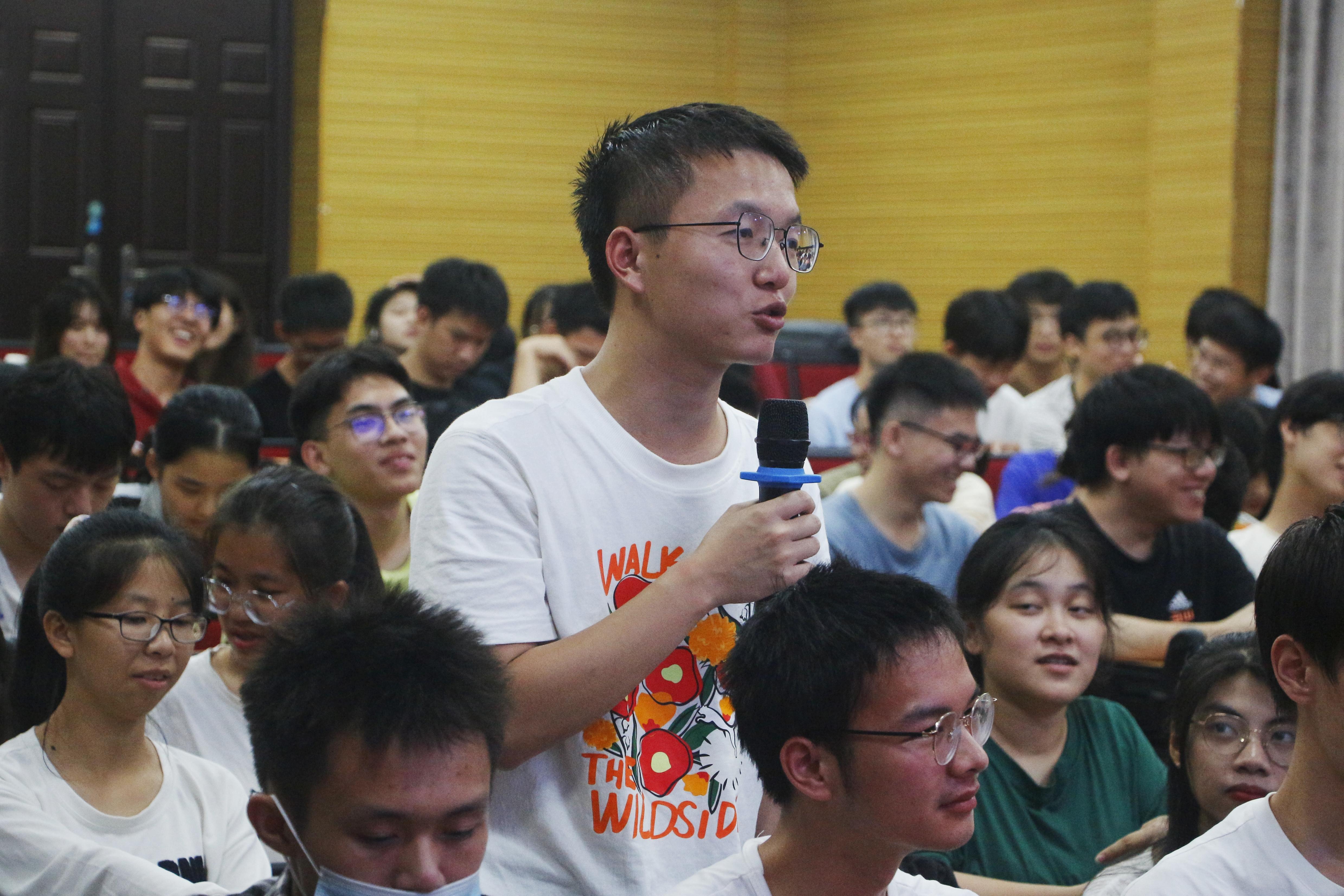 英国上市公司365