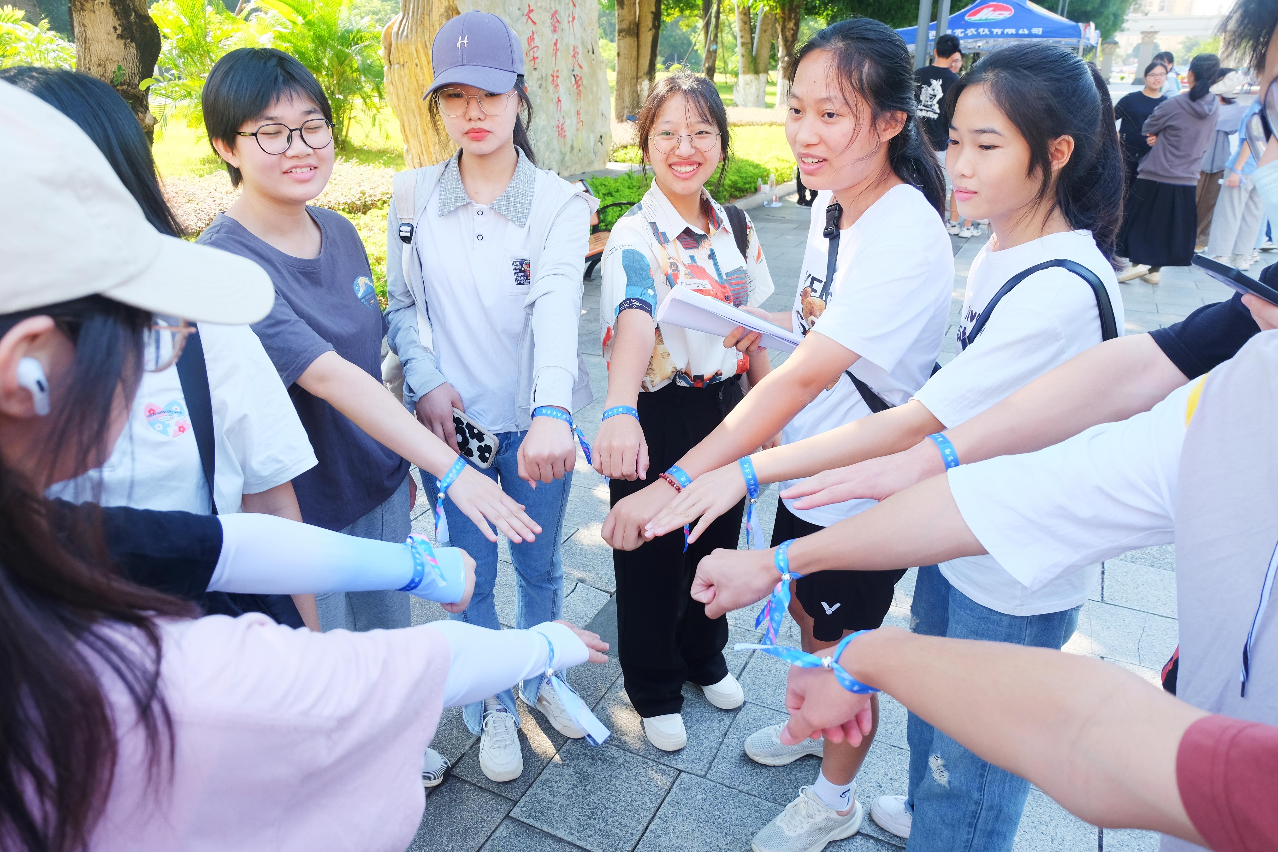 英国上市公司365