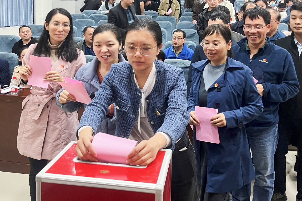 英国上市公司365