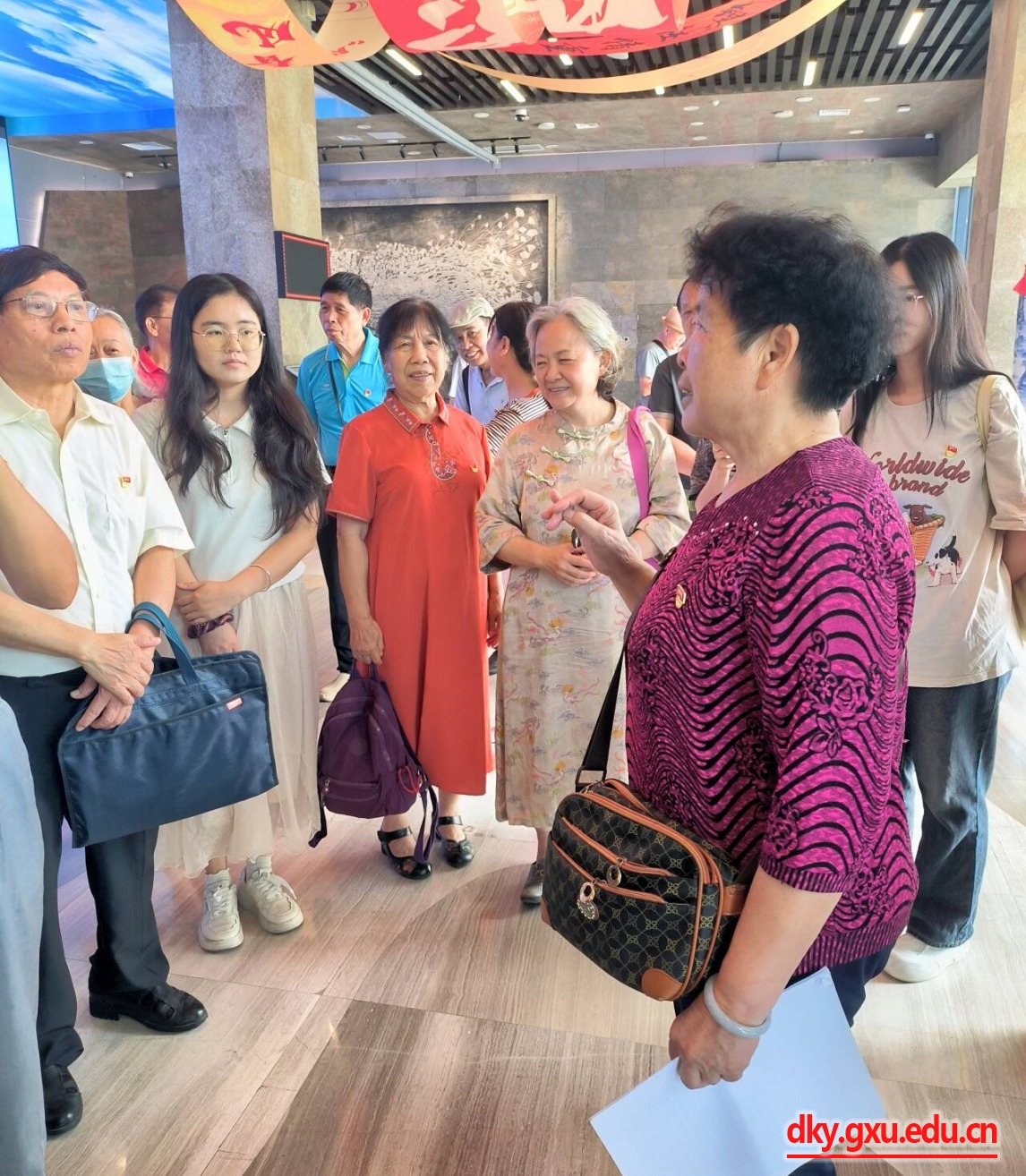 英国上市公司365