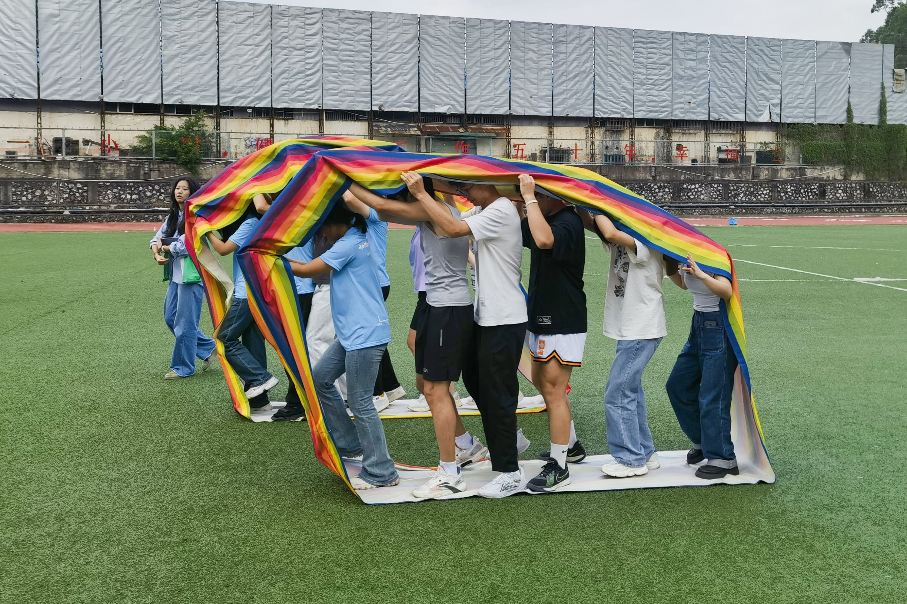 英国上市公司365