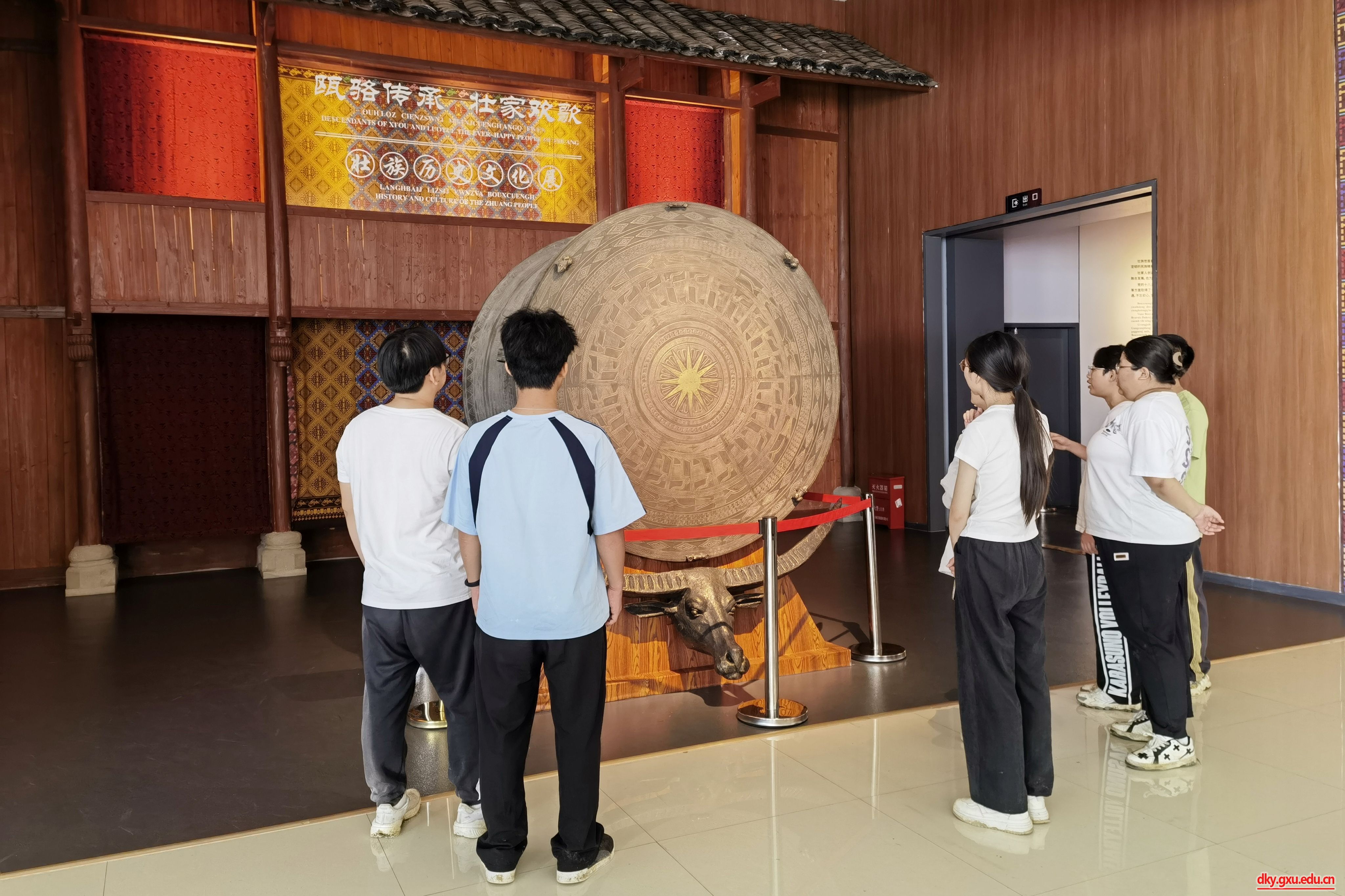 英国上市公司365