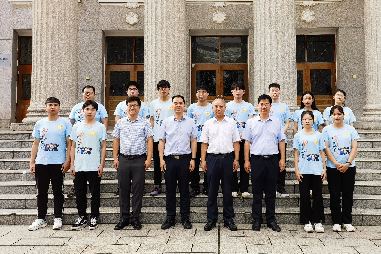 英国上市公司365