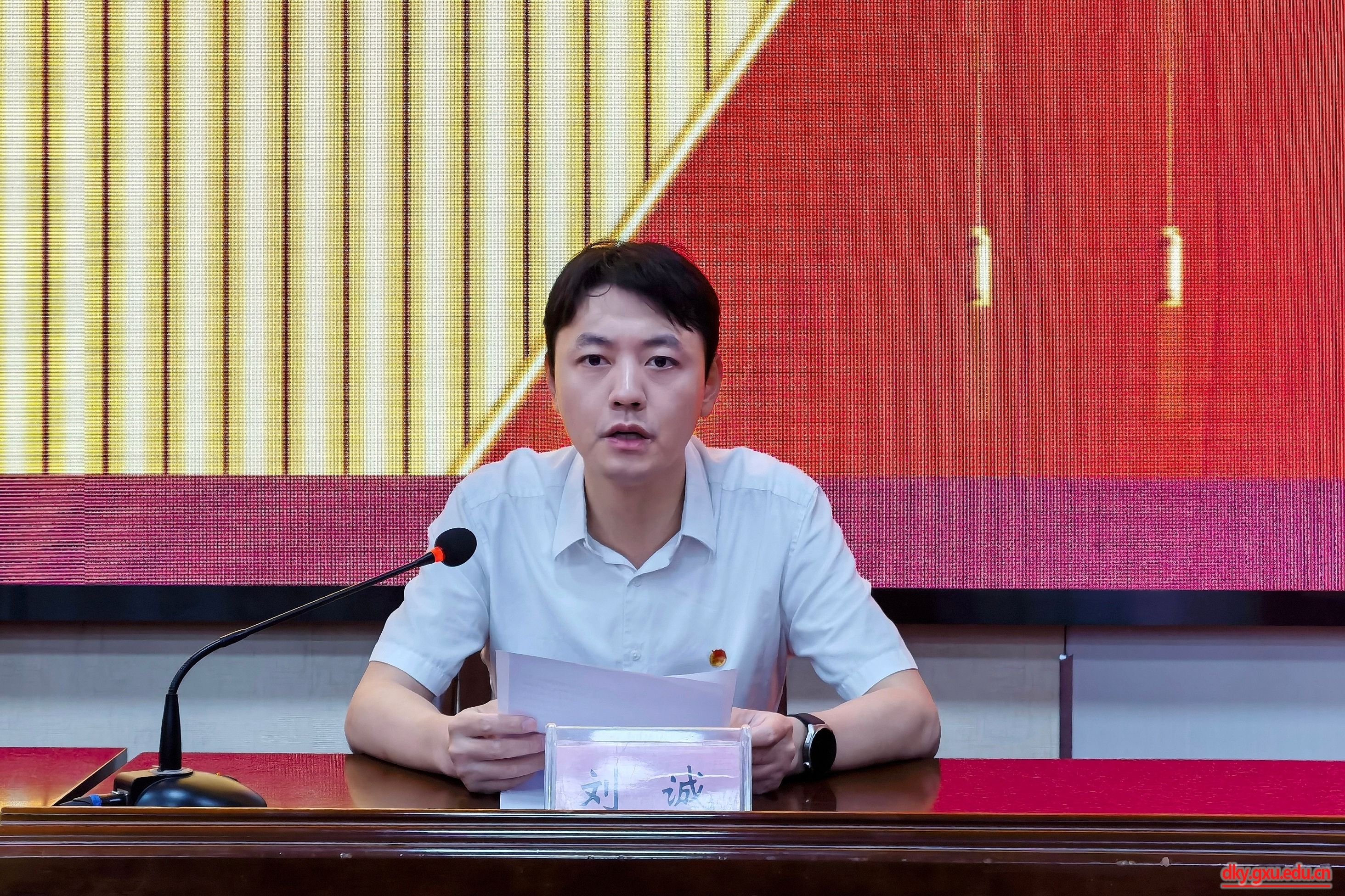 英国上市公司365