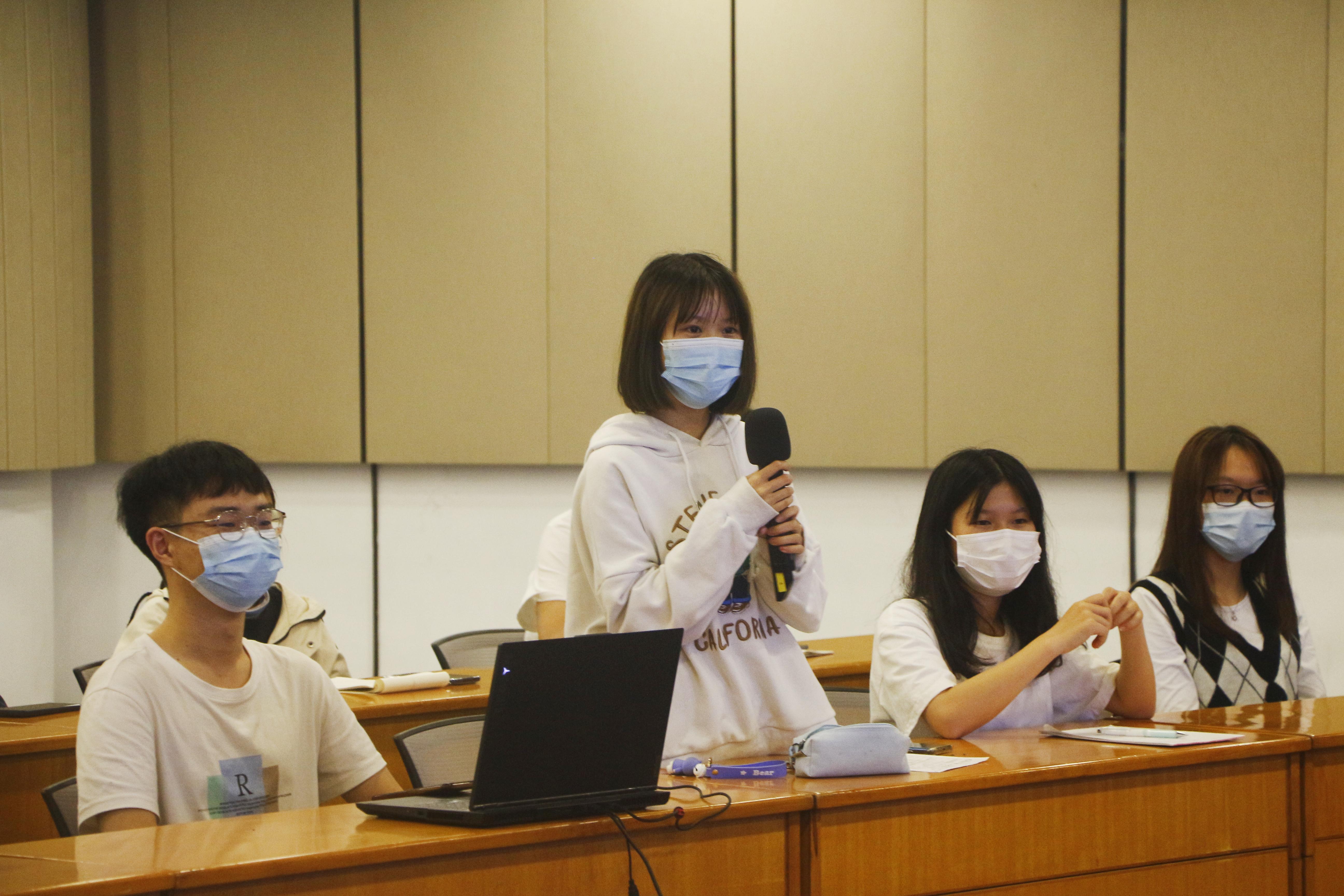 英国上市公司365