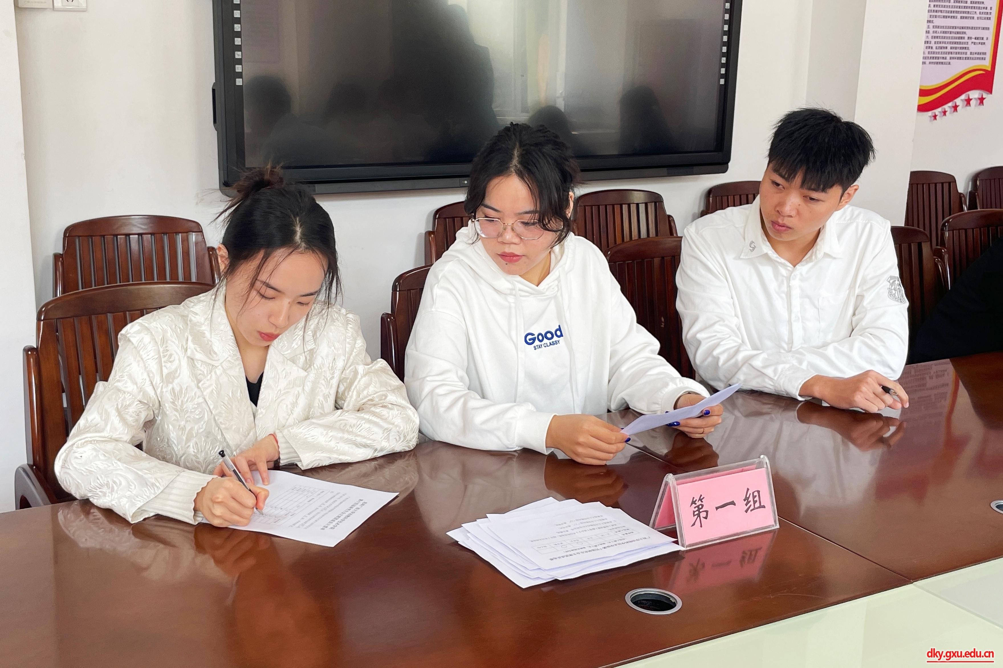 英国上市公司365