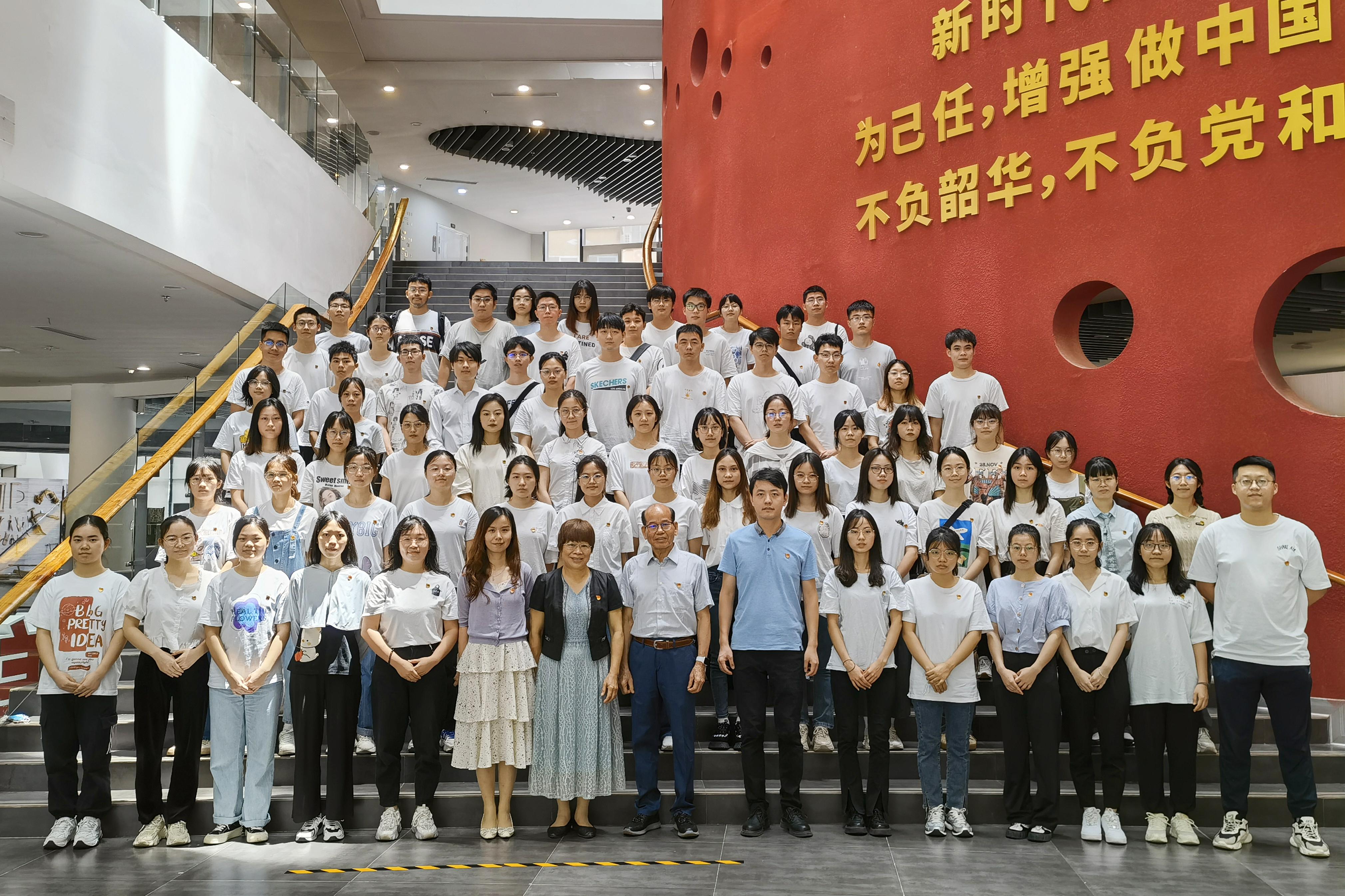 英国上市公司365