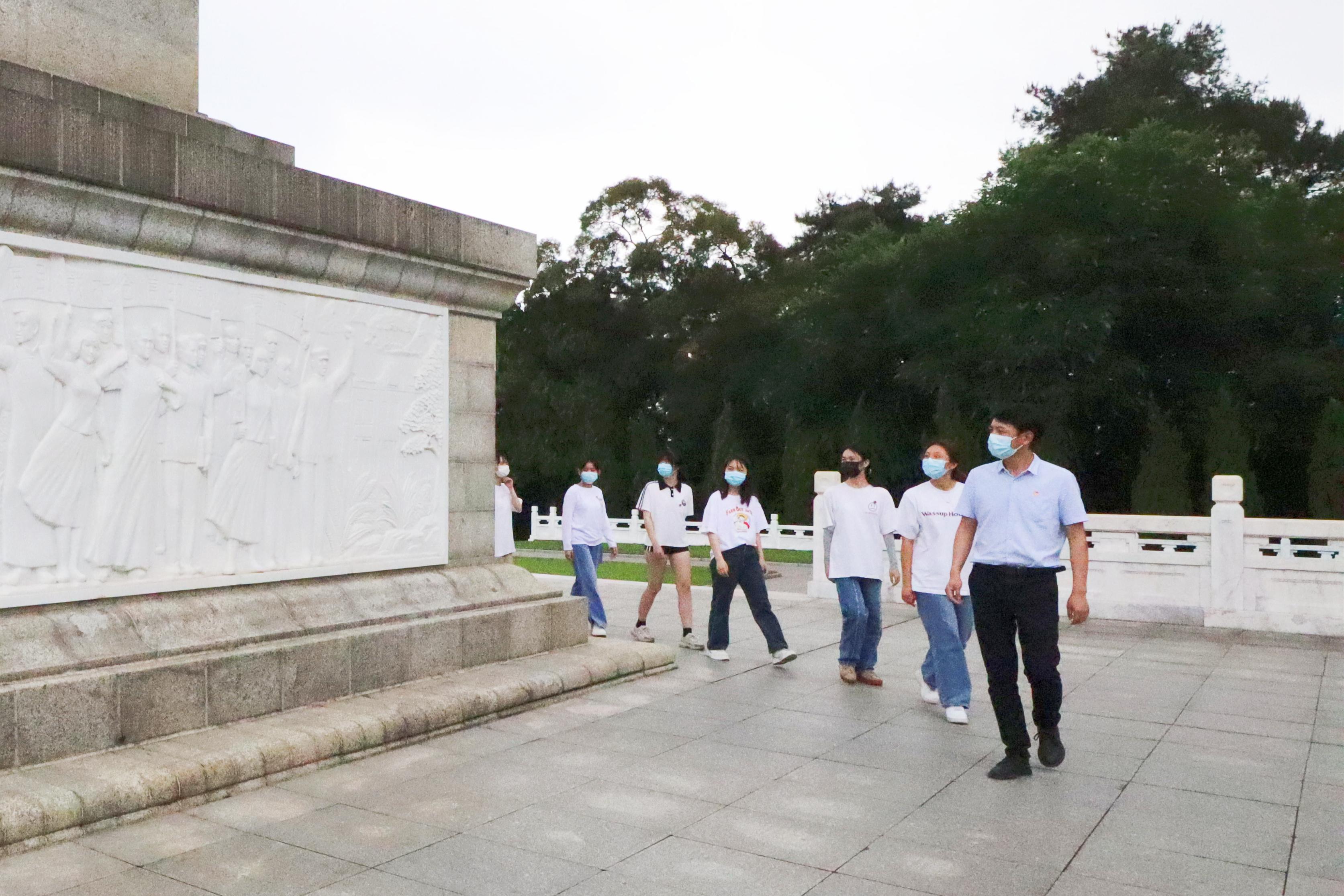 英国上市公司365