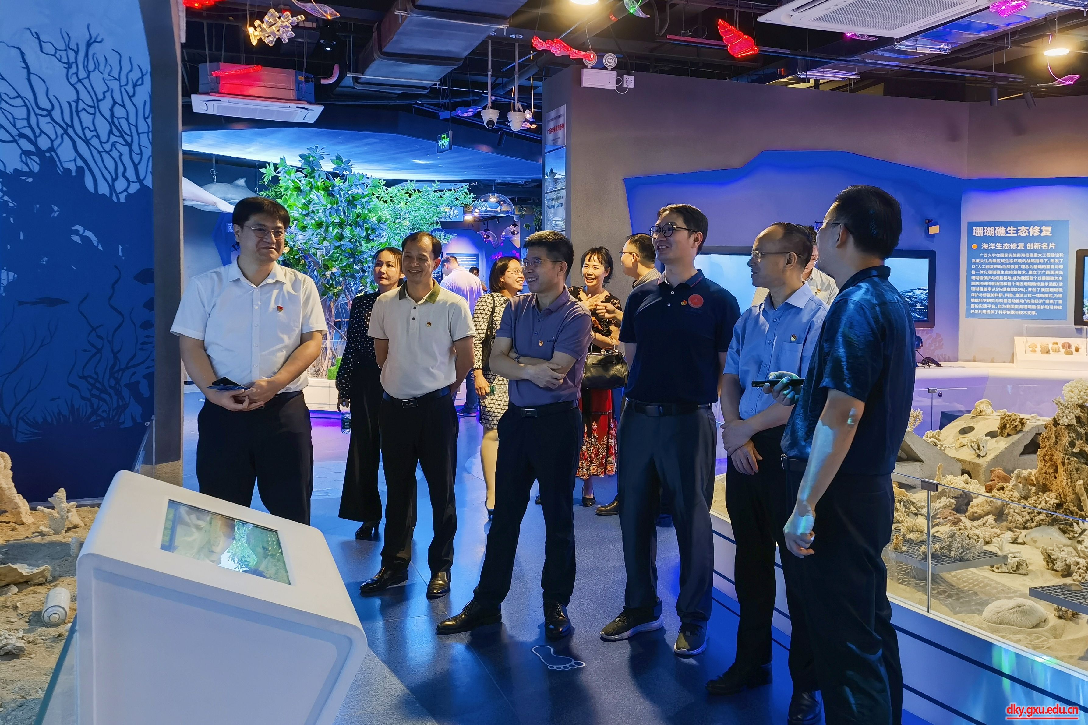 英国上市公司365