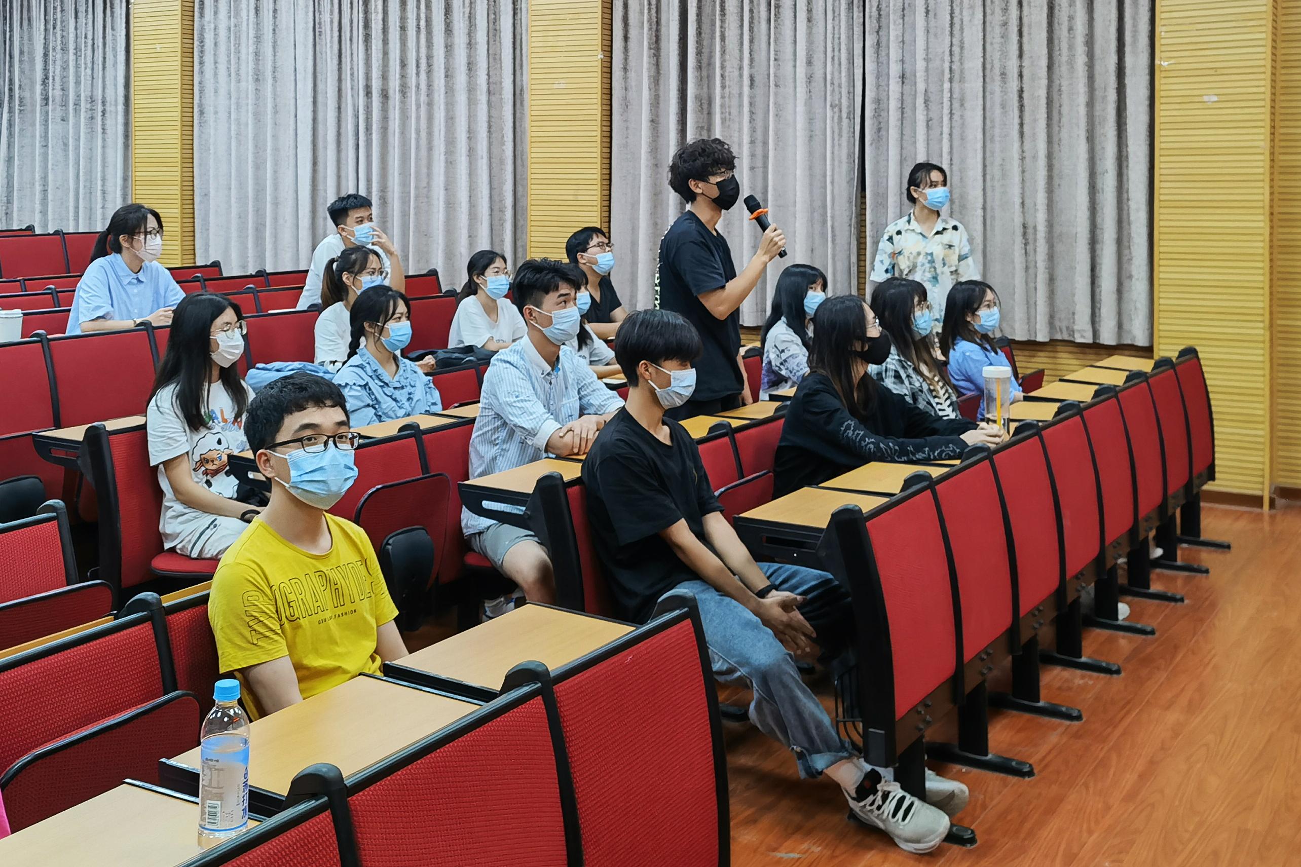 英国上市公司365