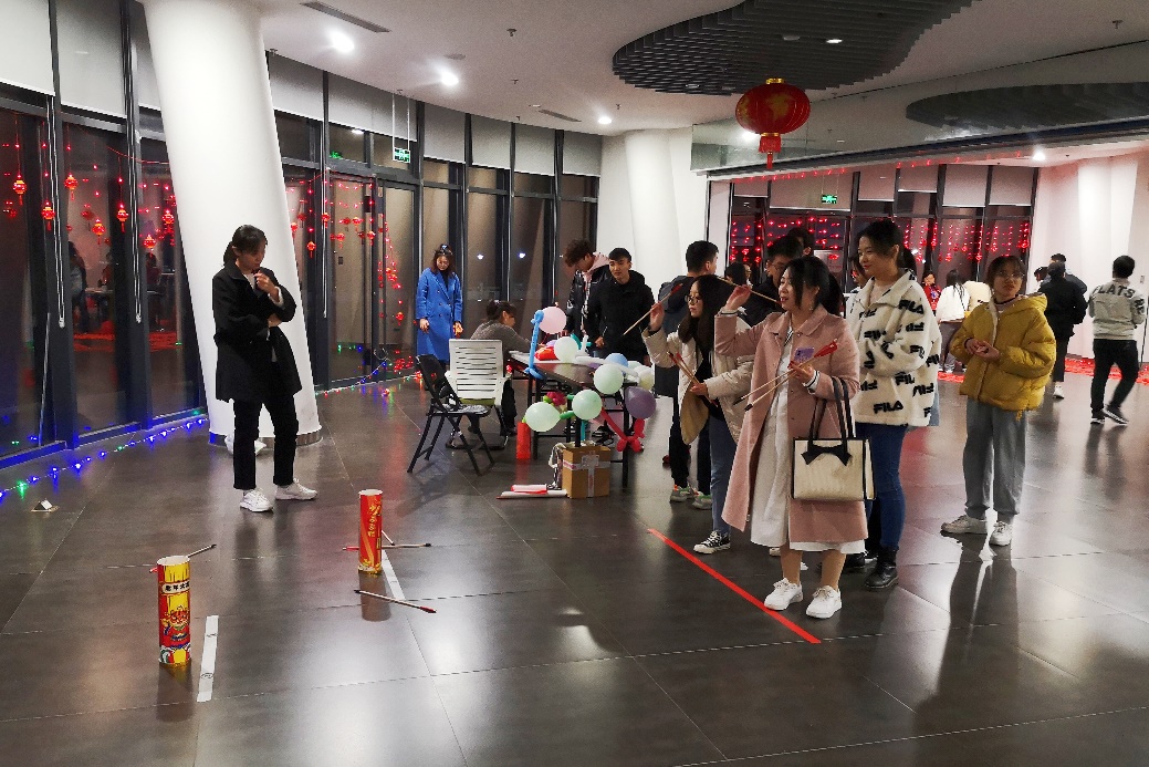 英国上市公司365