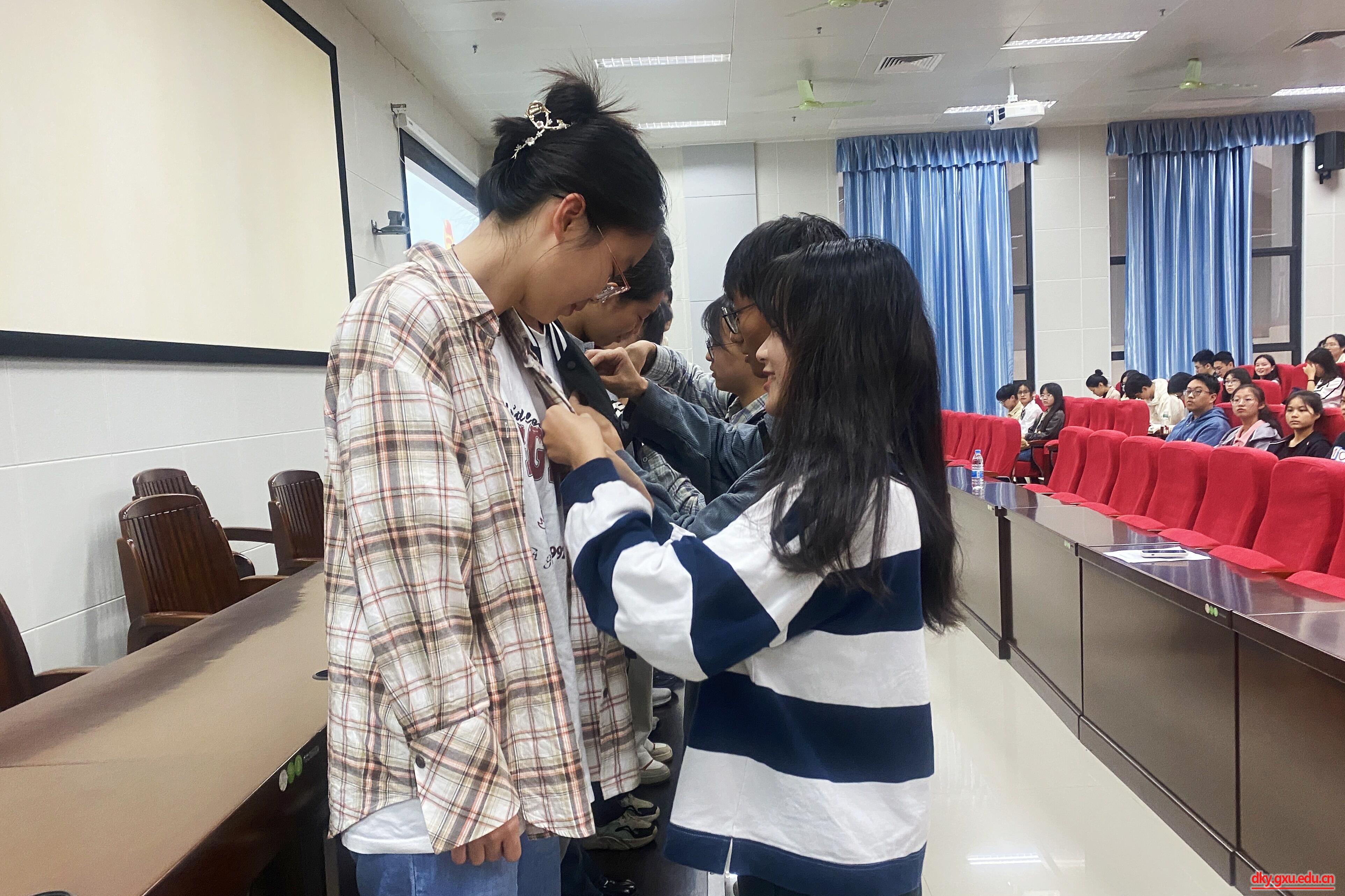 英国上市公司365