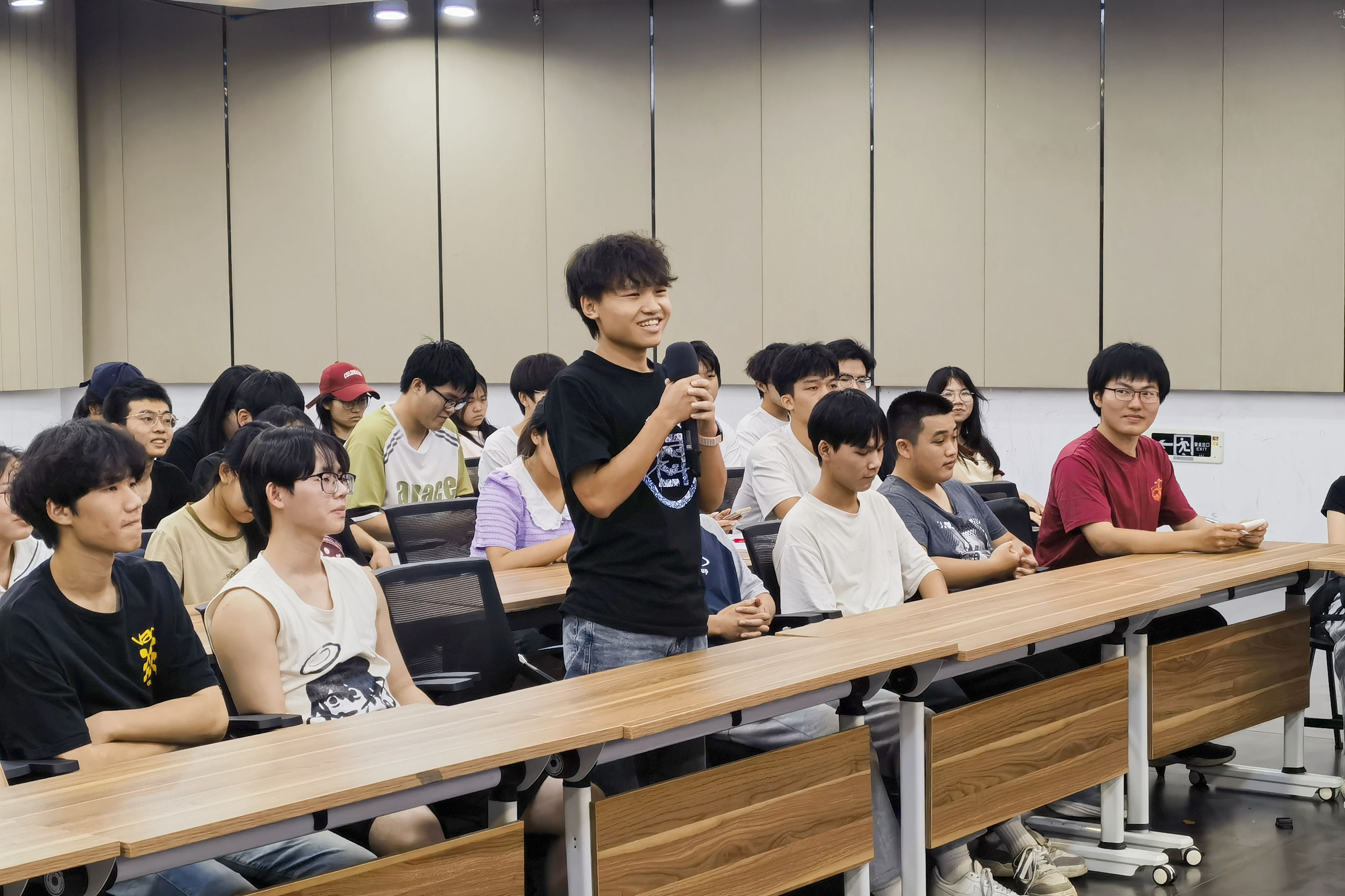 英国上市公司365