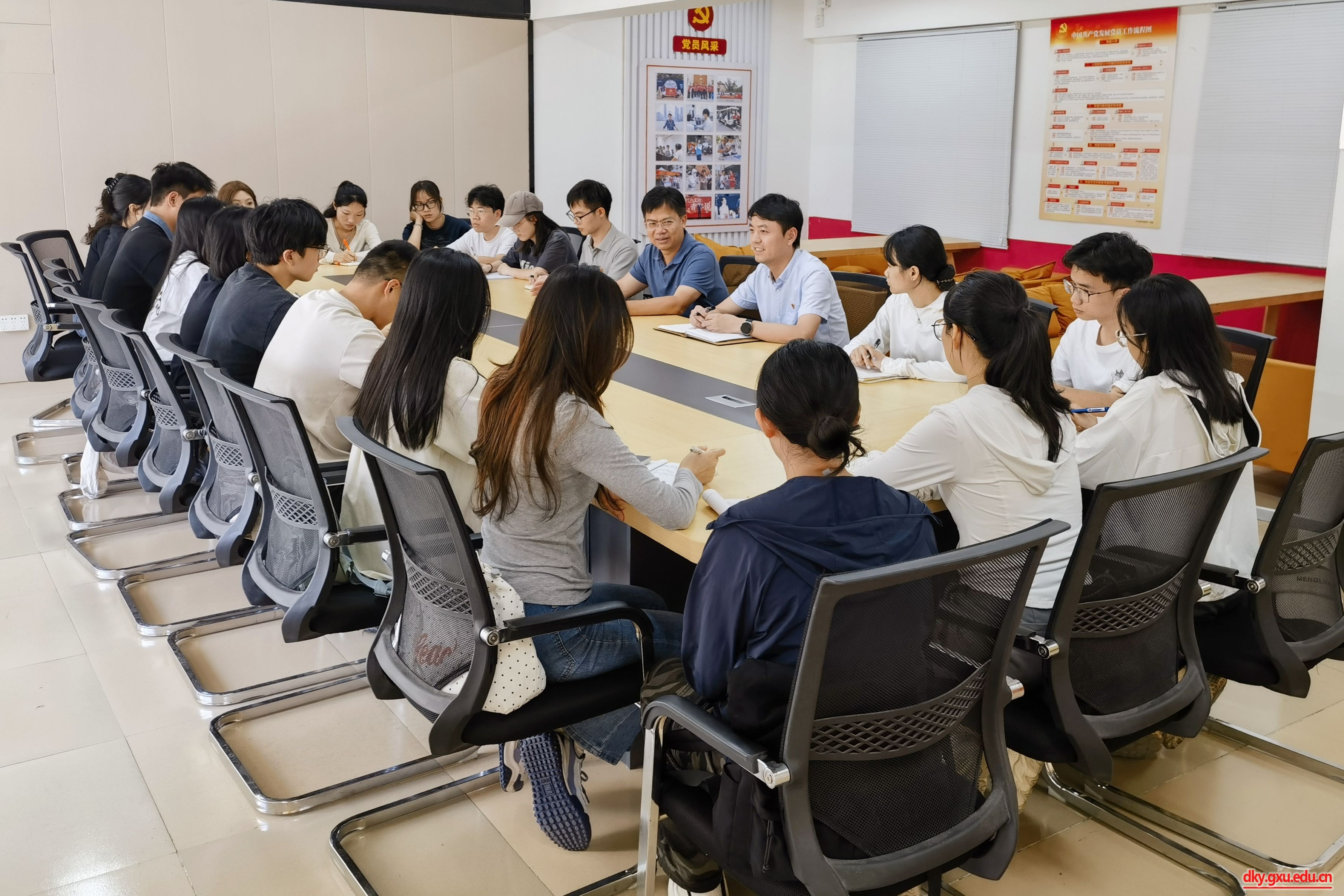 英国上市公司365