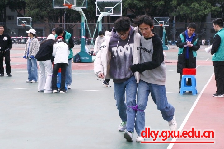 英国上市公司365