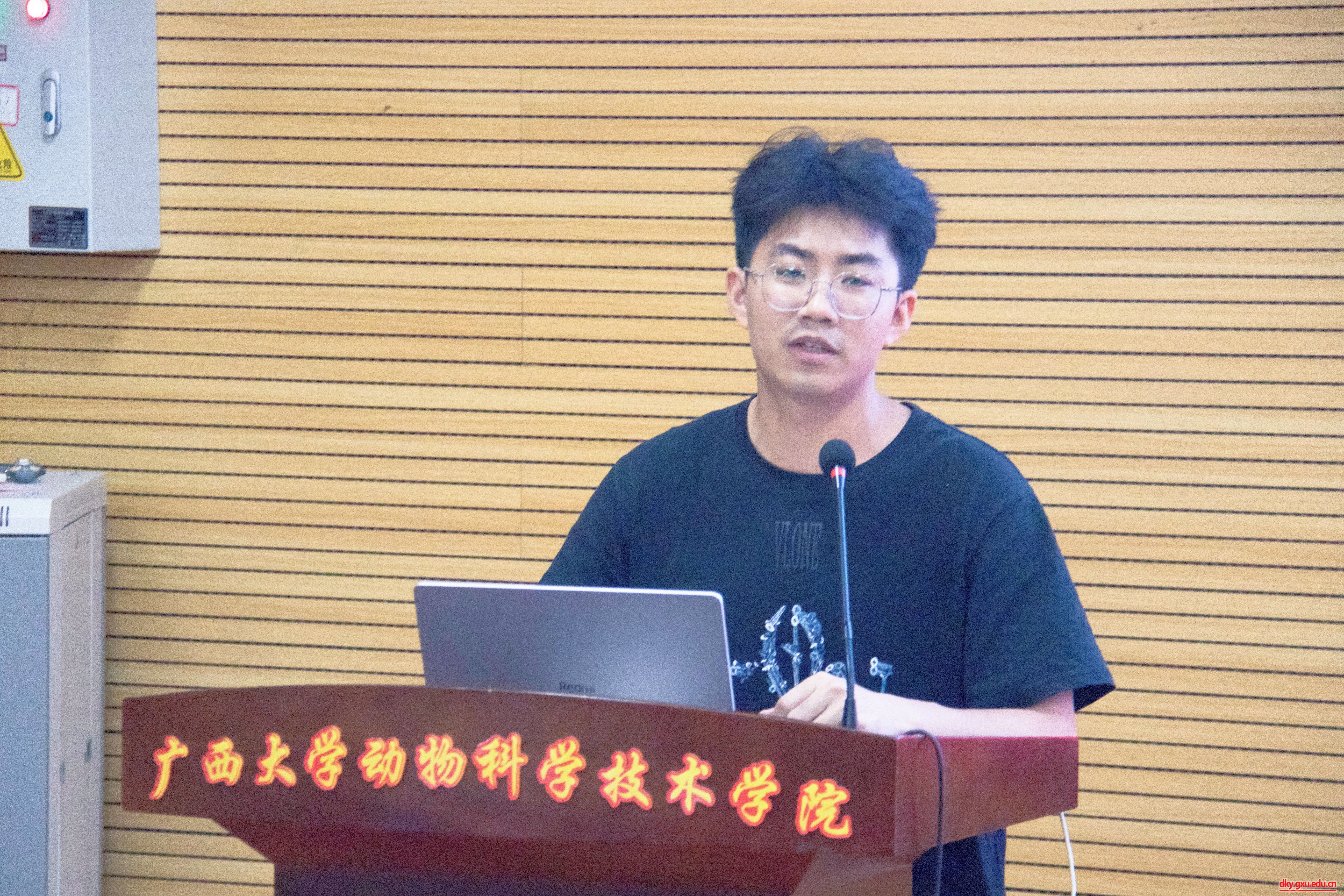 英国上市公司365