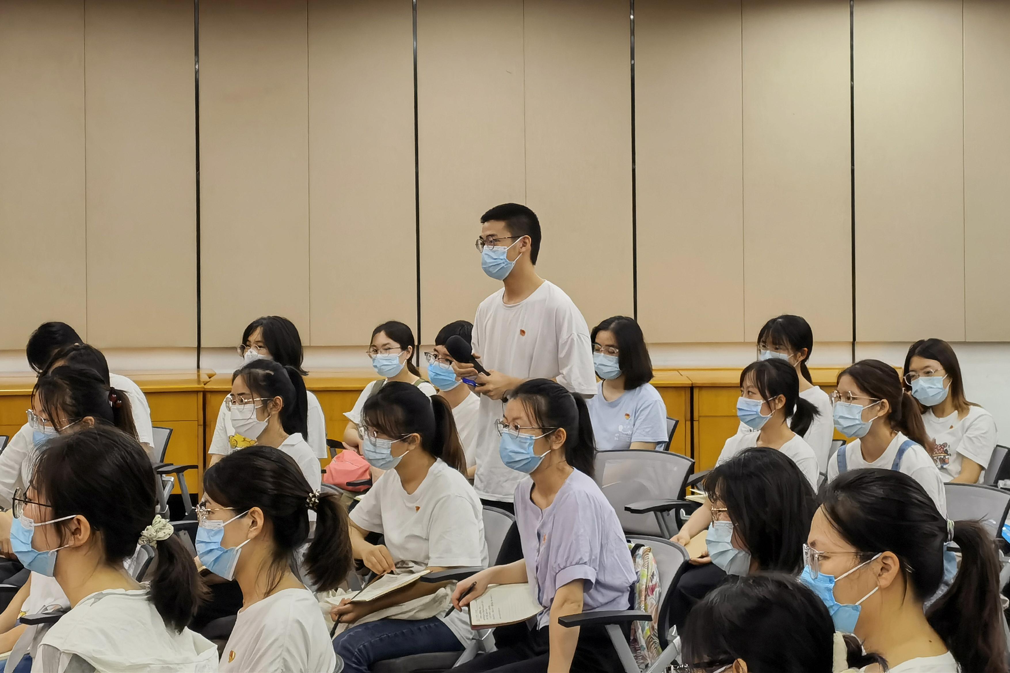 英国上市公司365