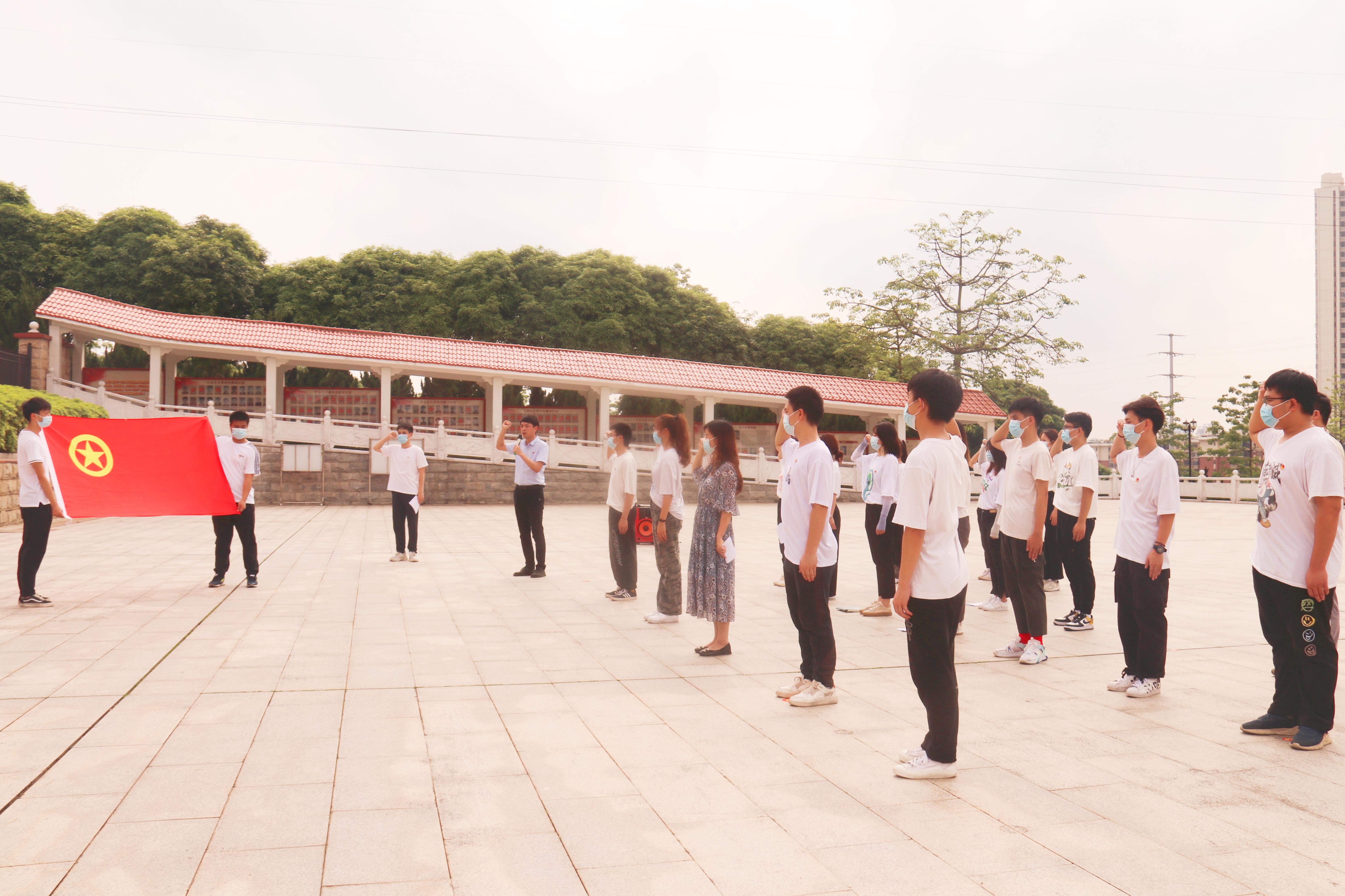 英国上市公司365