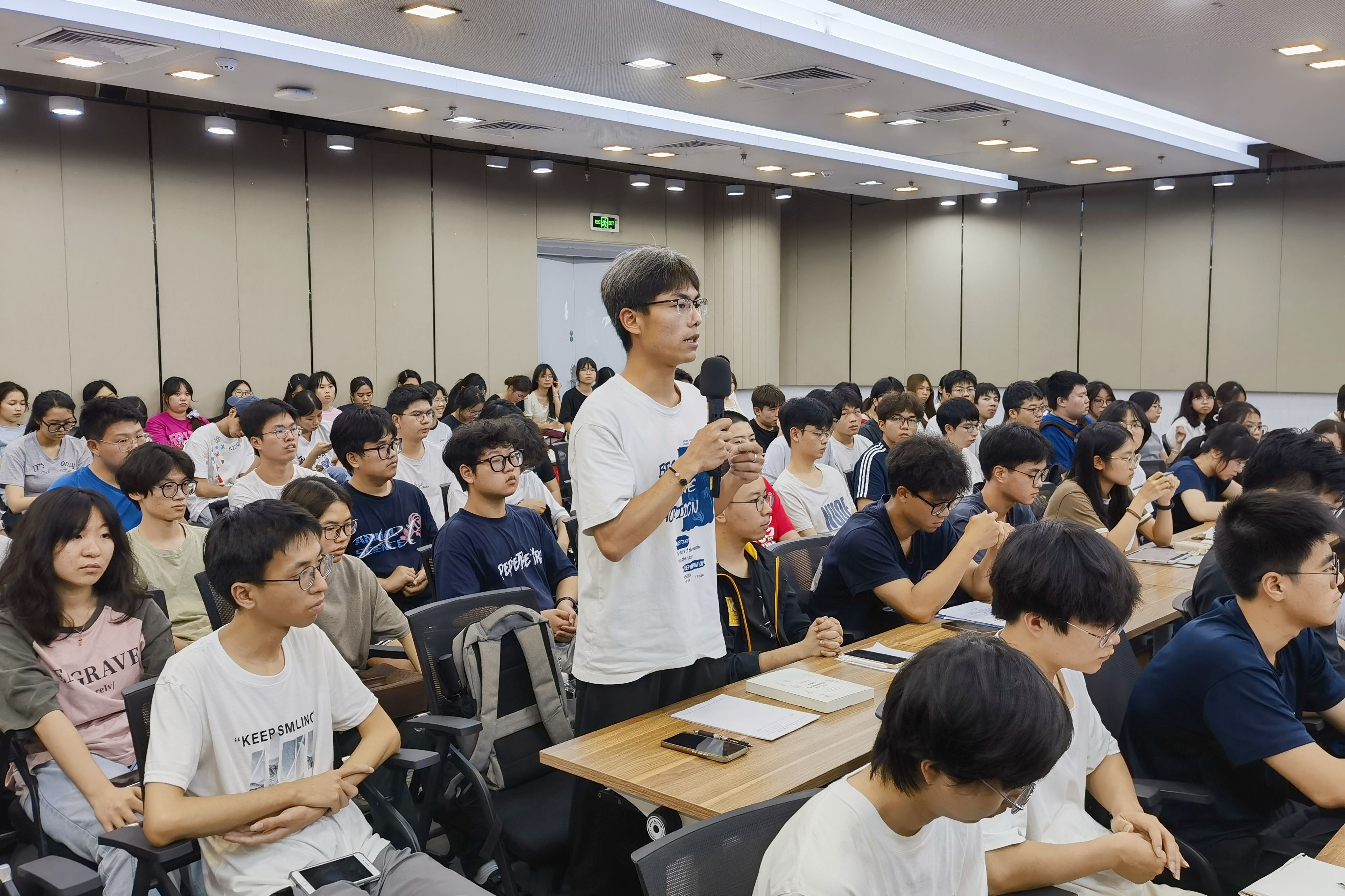 英国上市公司365