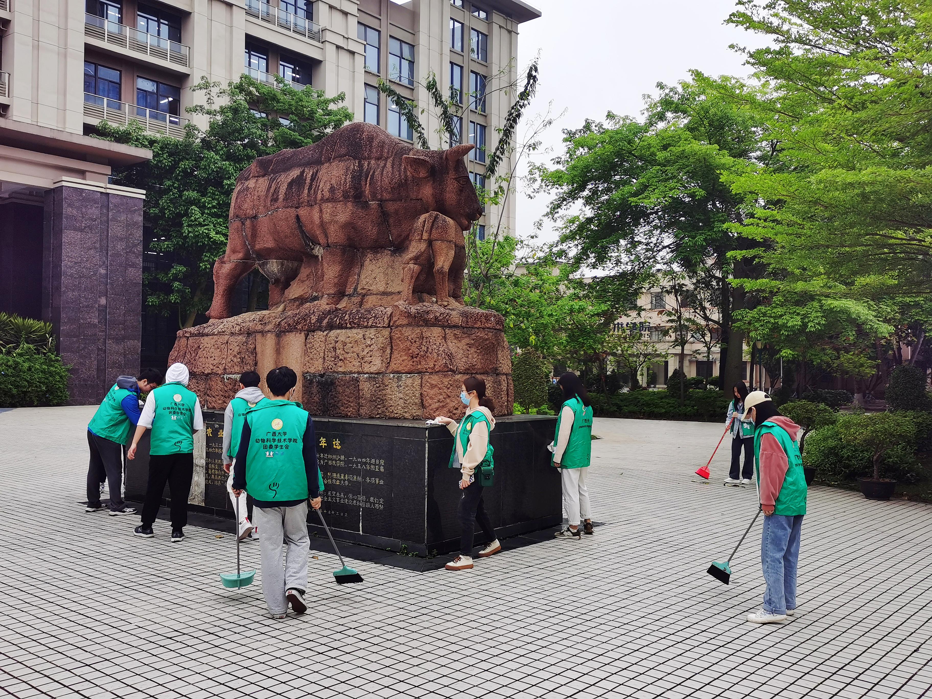 英国上市公司365