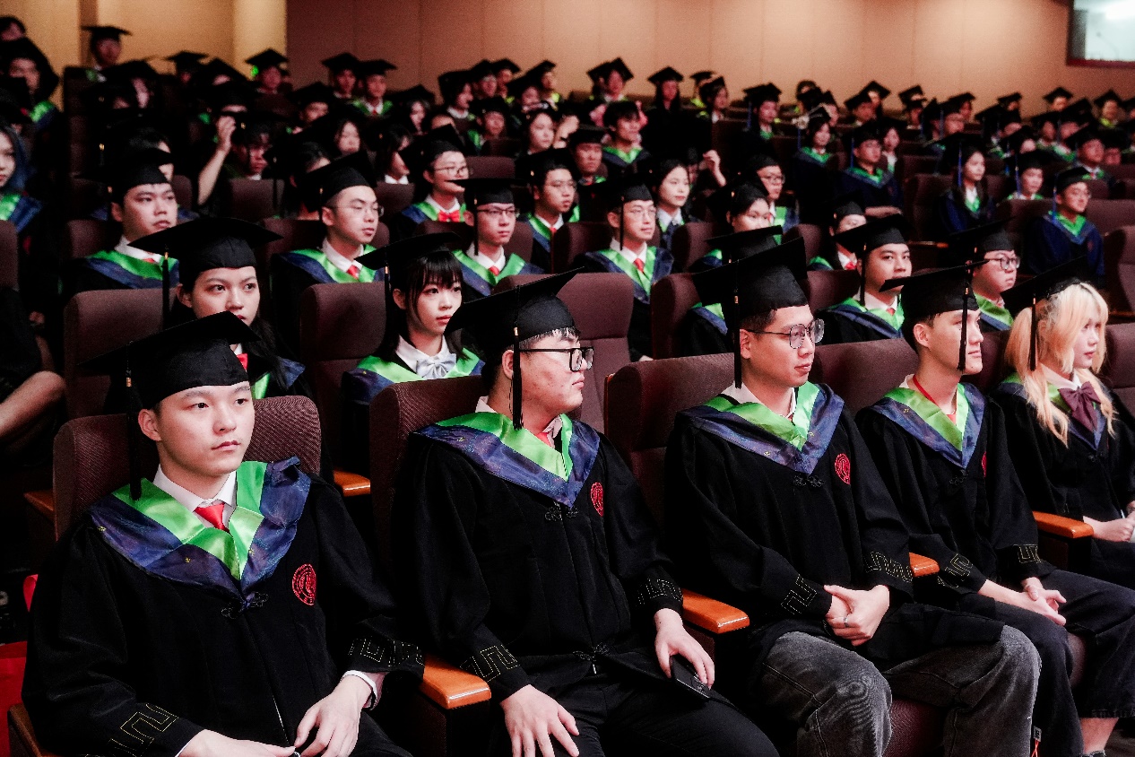 英国上市公司365