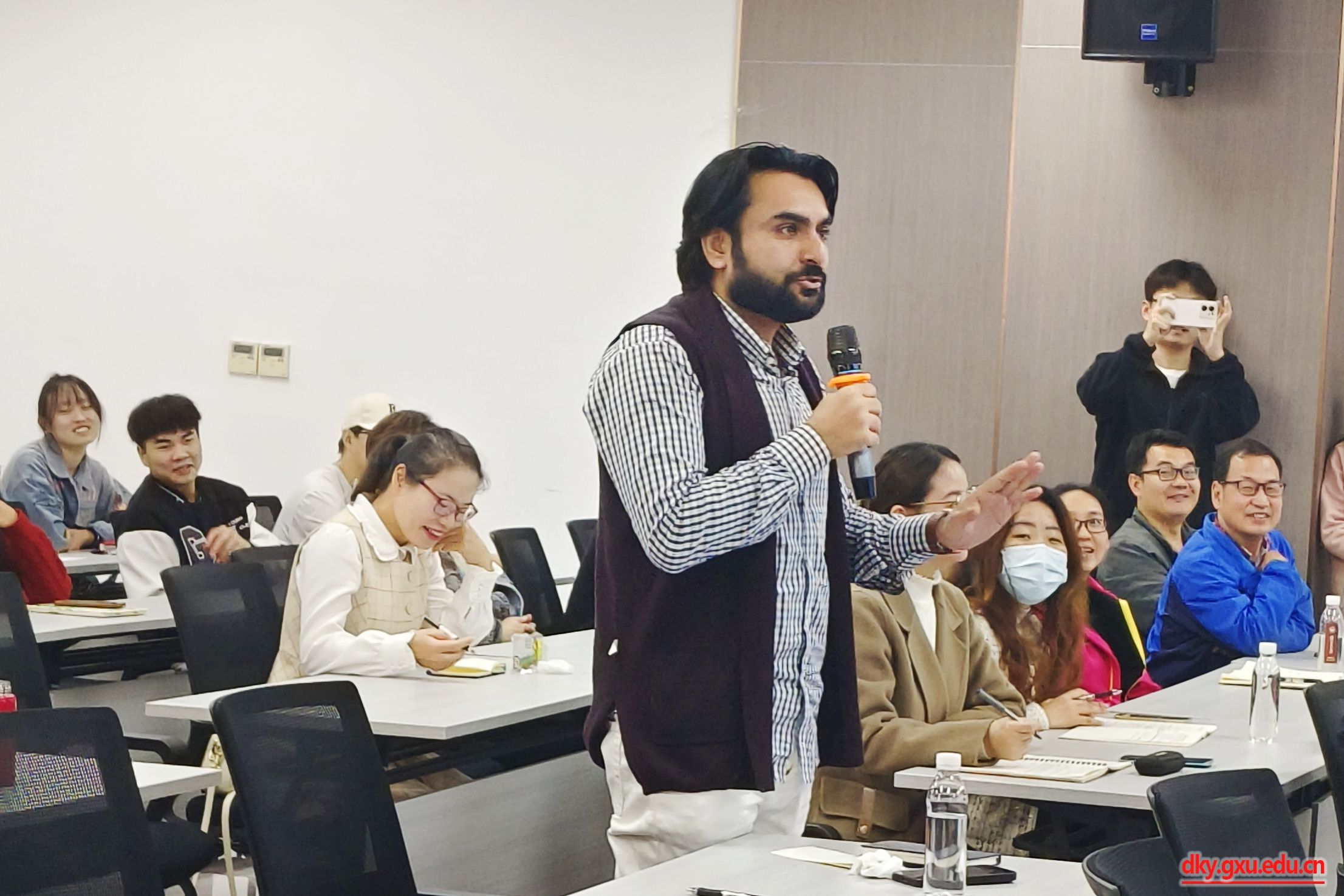 英国上市公司365