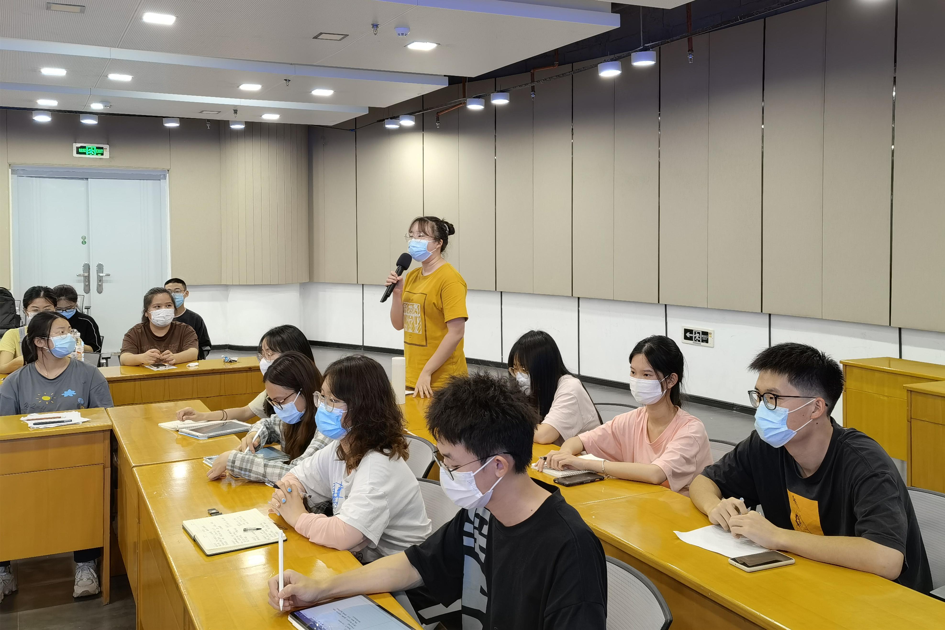 英国上市公司365