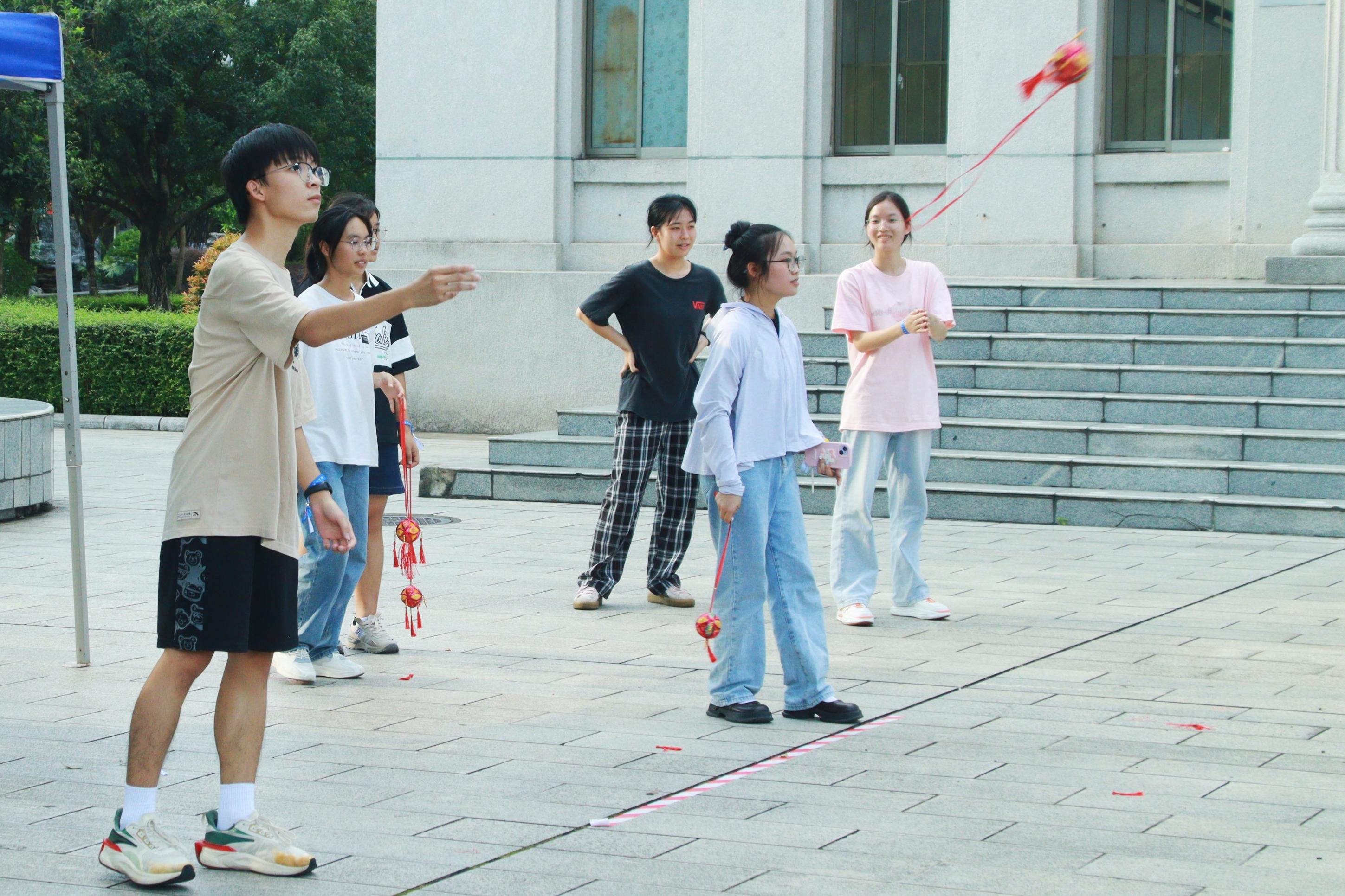 英国上市公司365