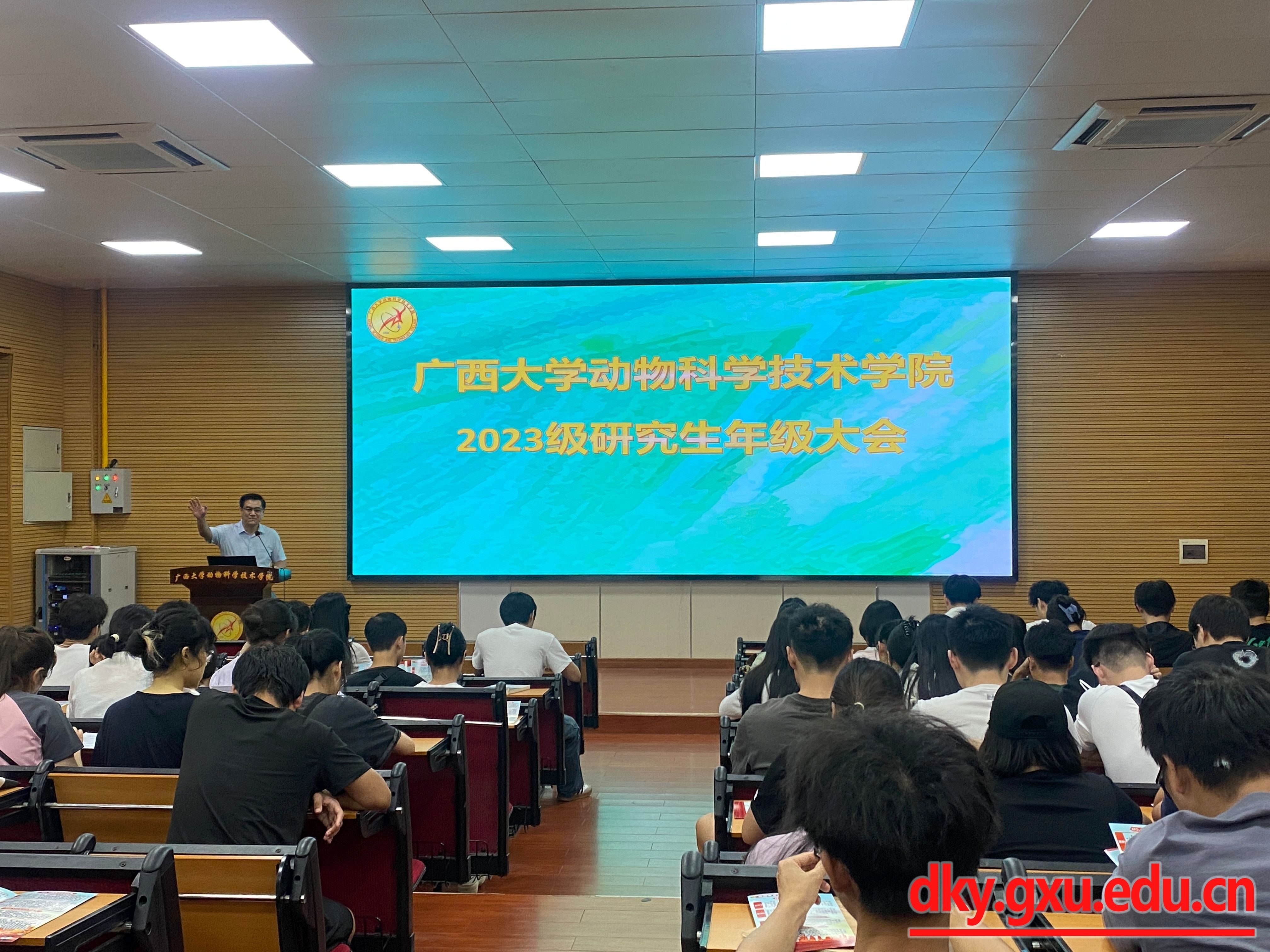 英国上市公司365