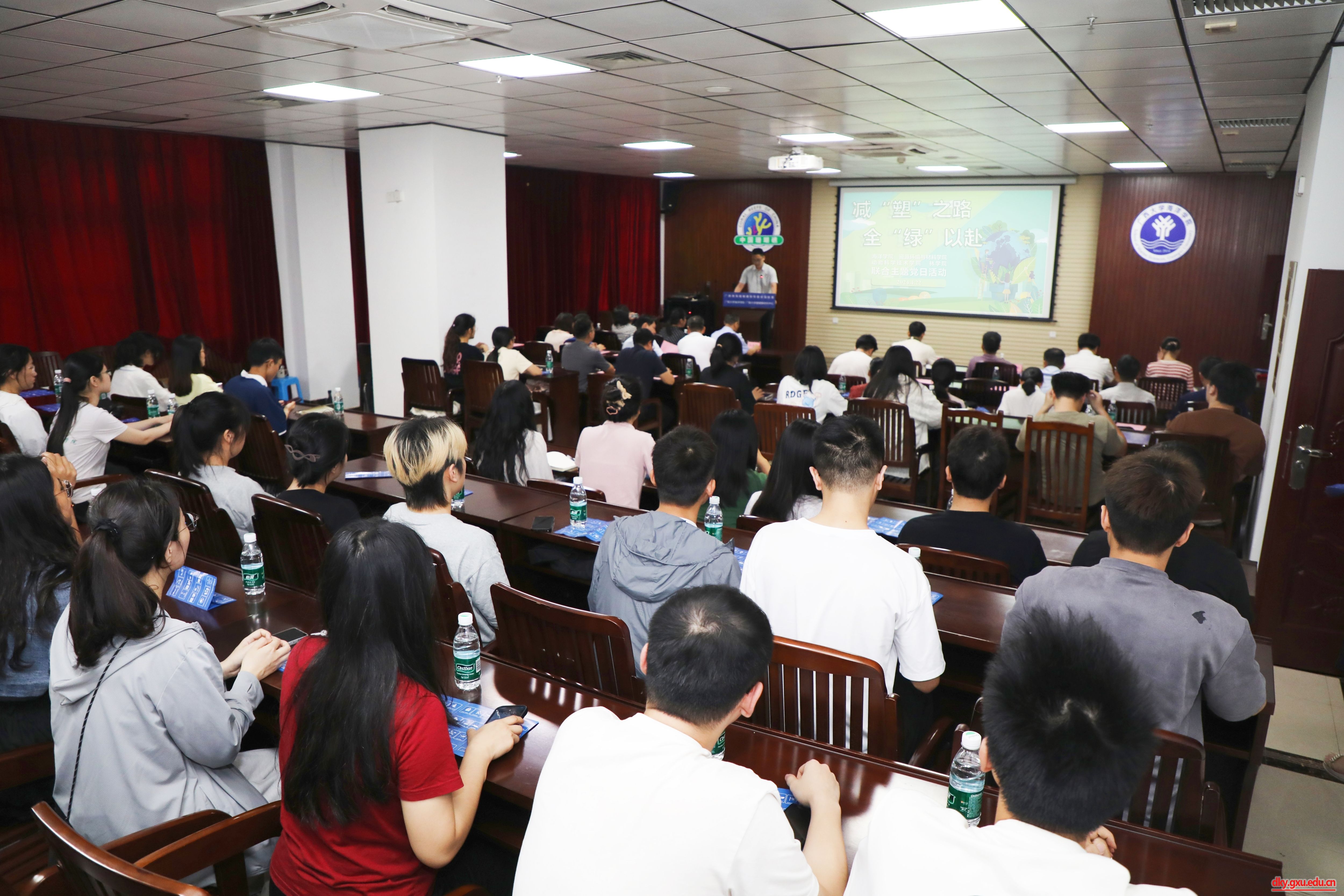 英国上市公司365