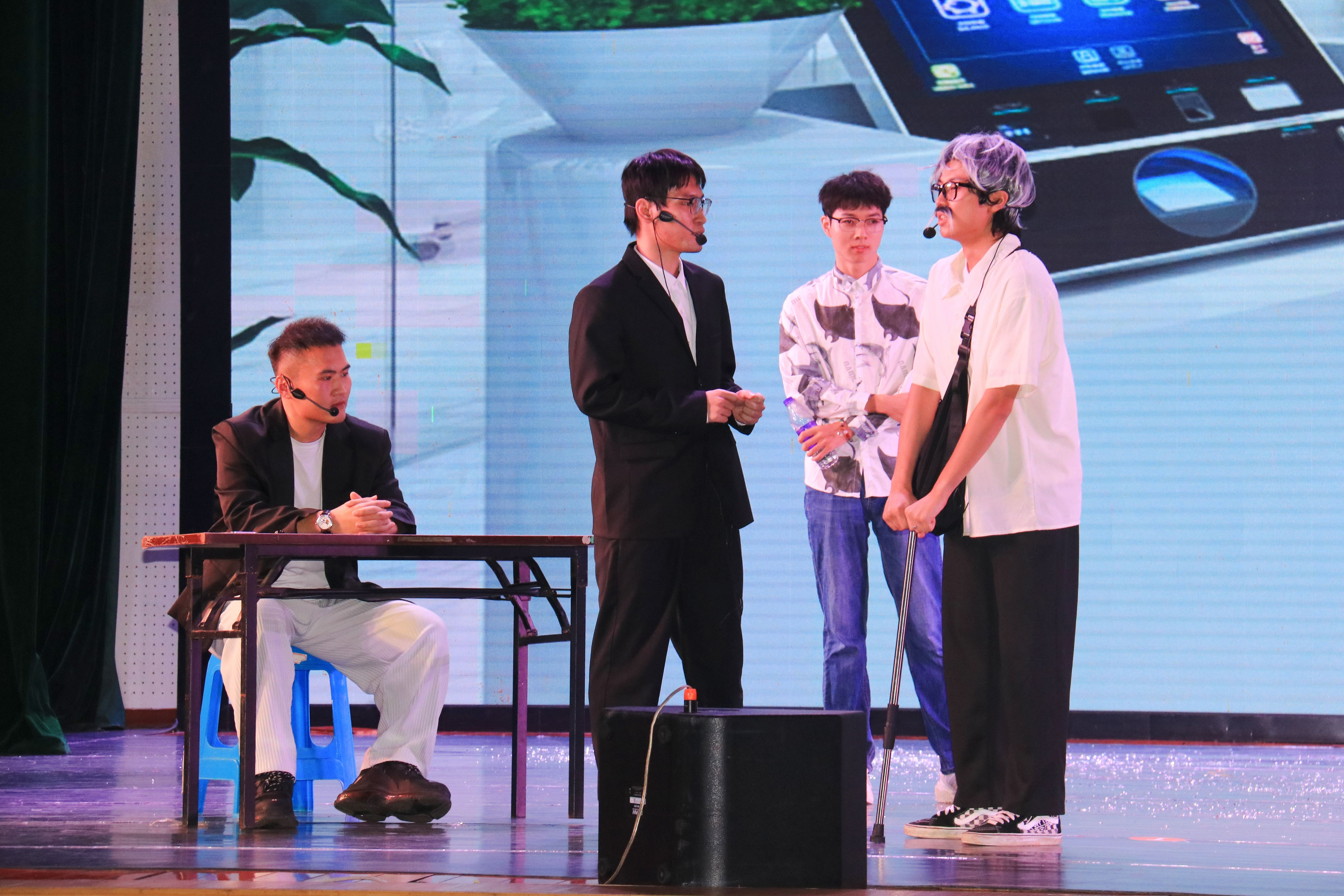 英国上市公司365