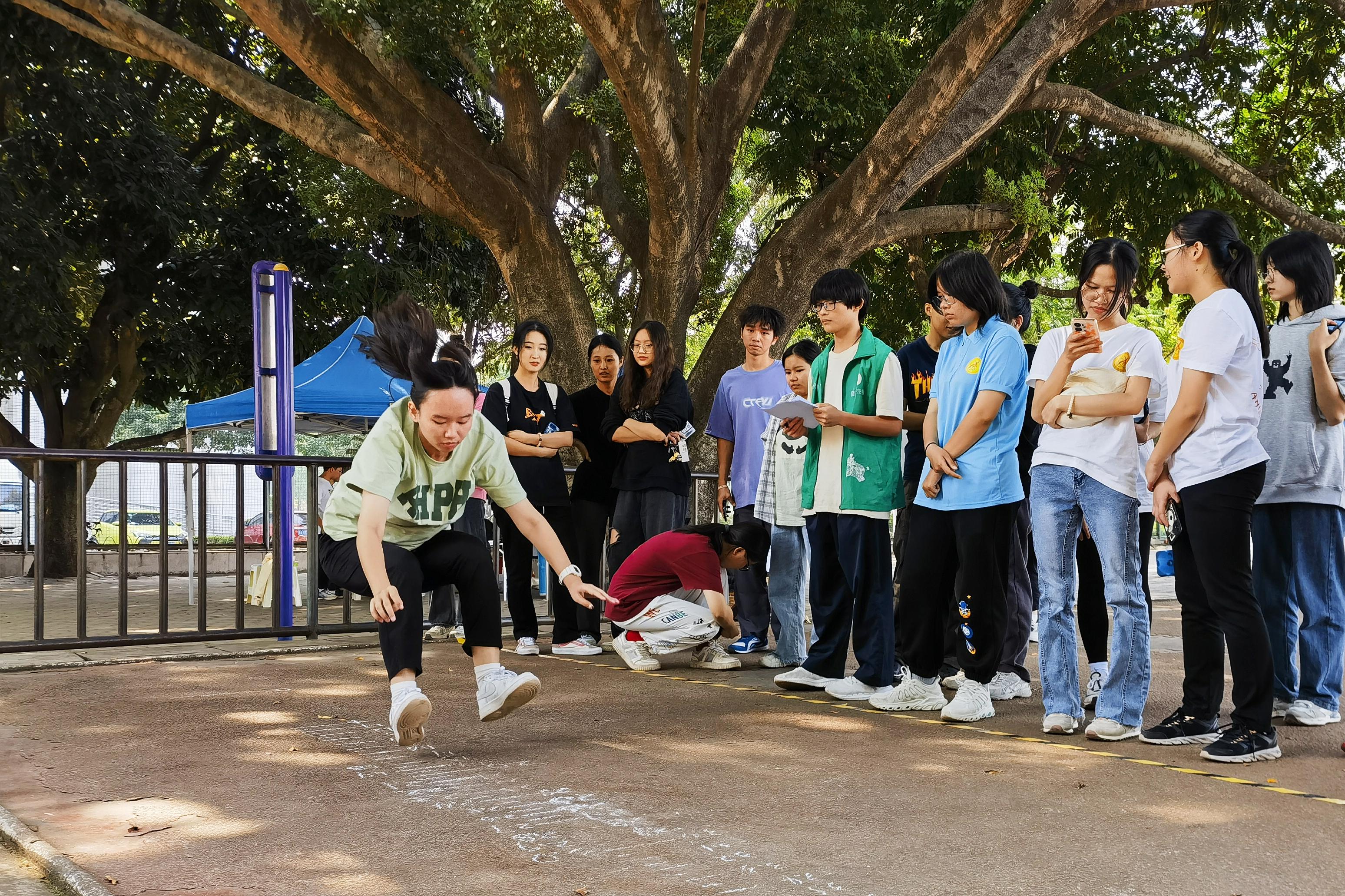 英国上市公司365