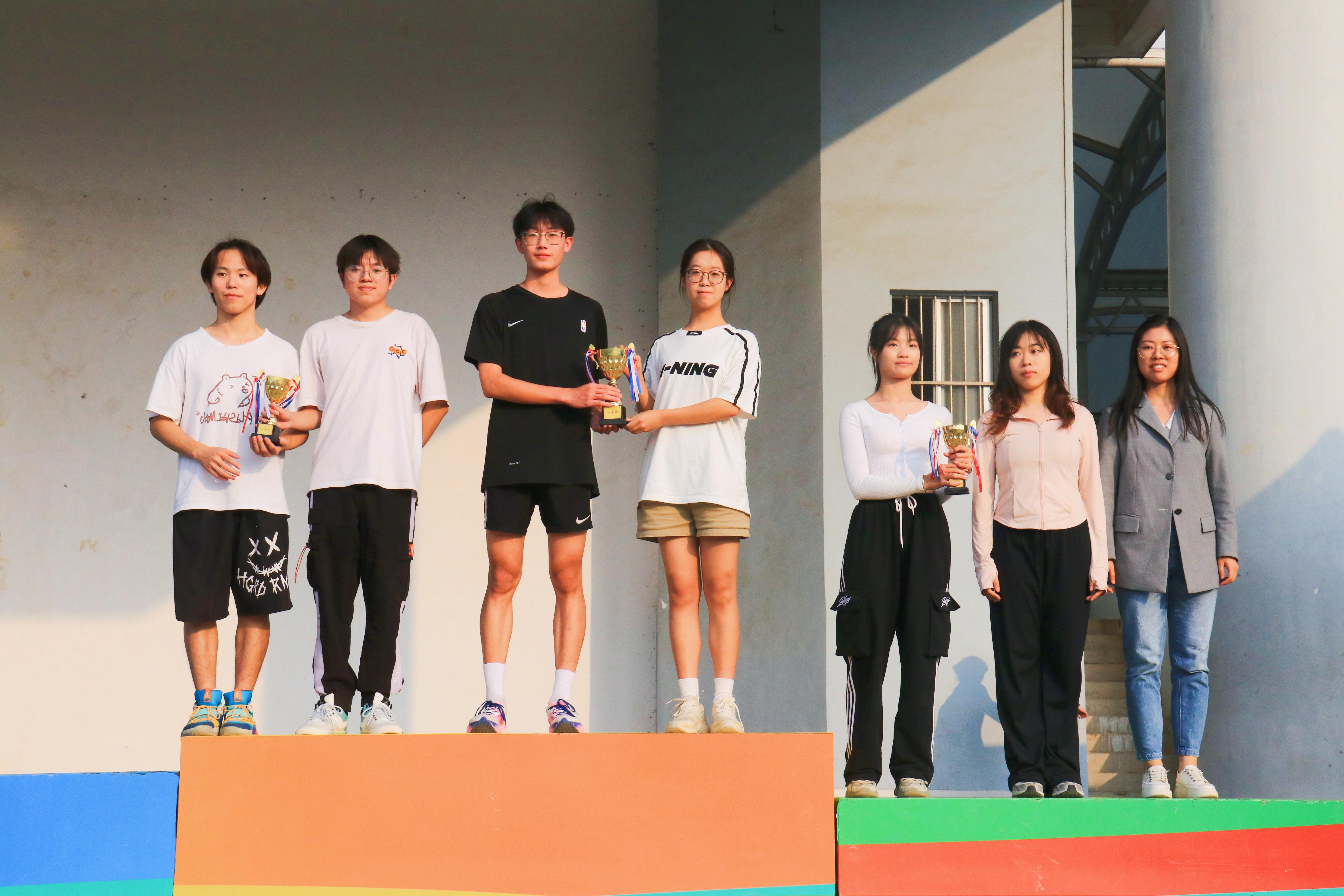 英国上市公司365