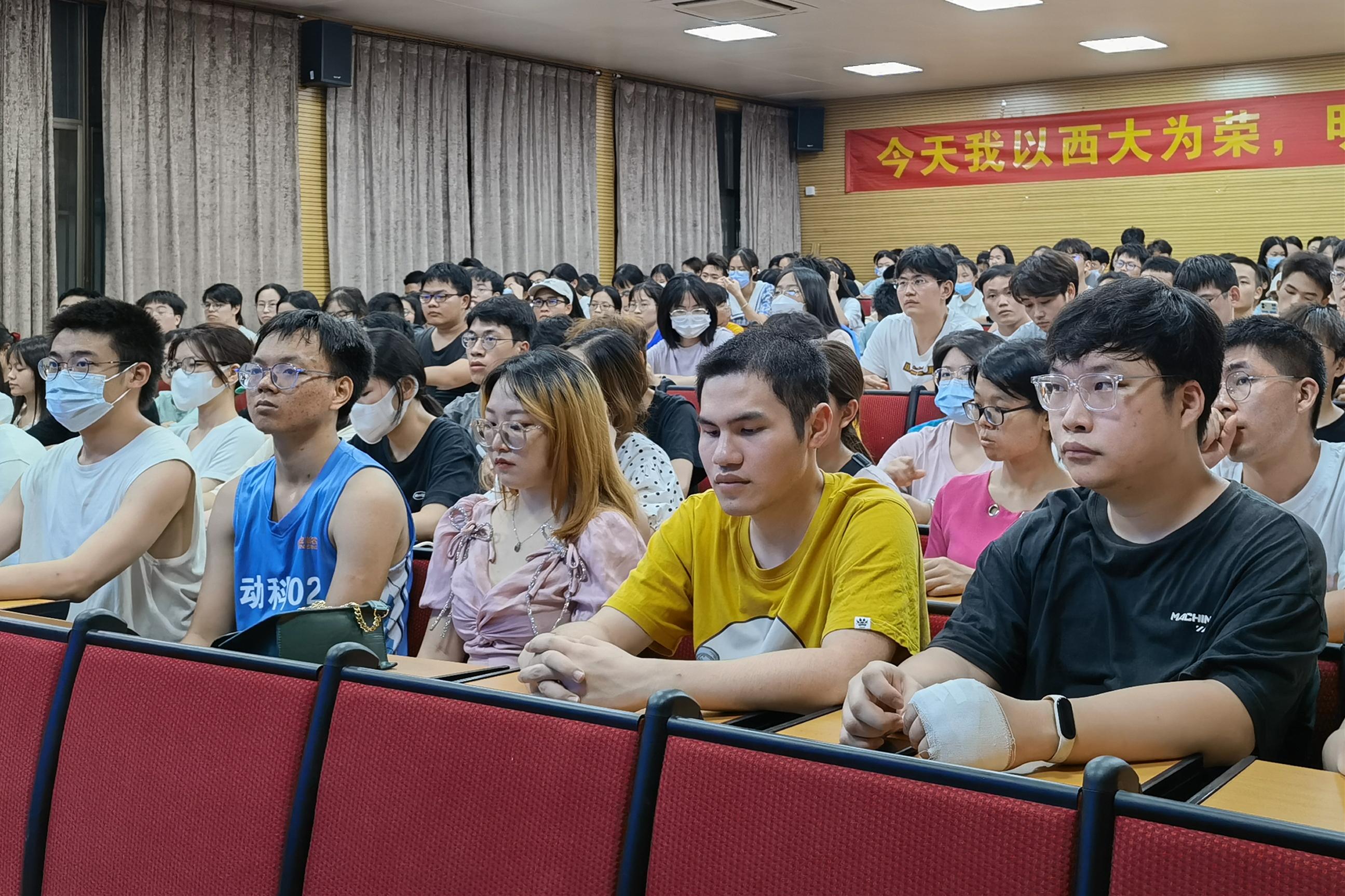 英国上市公司365