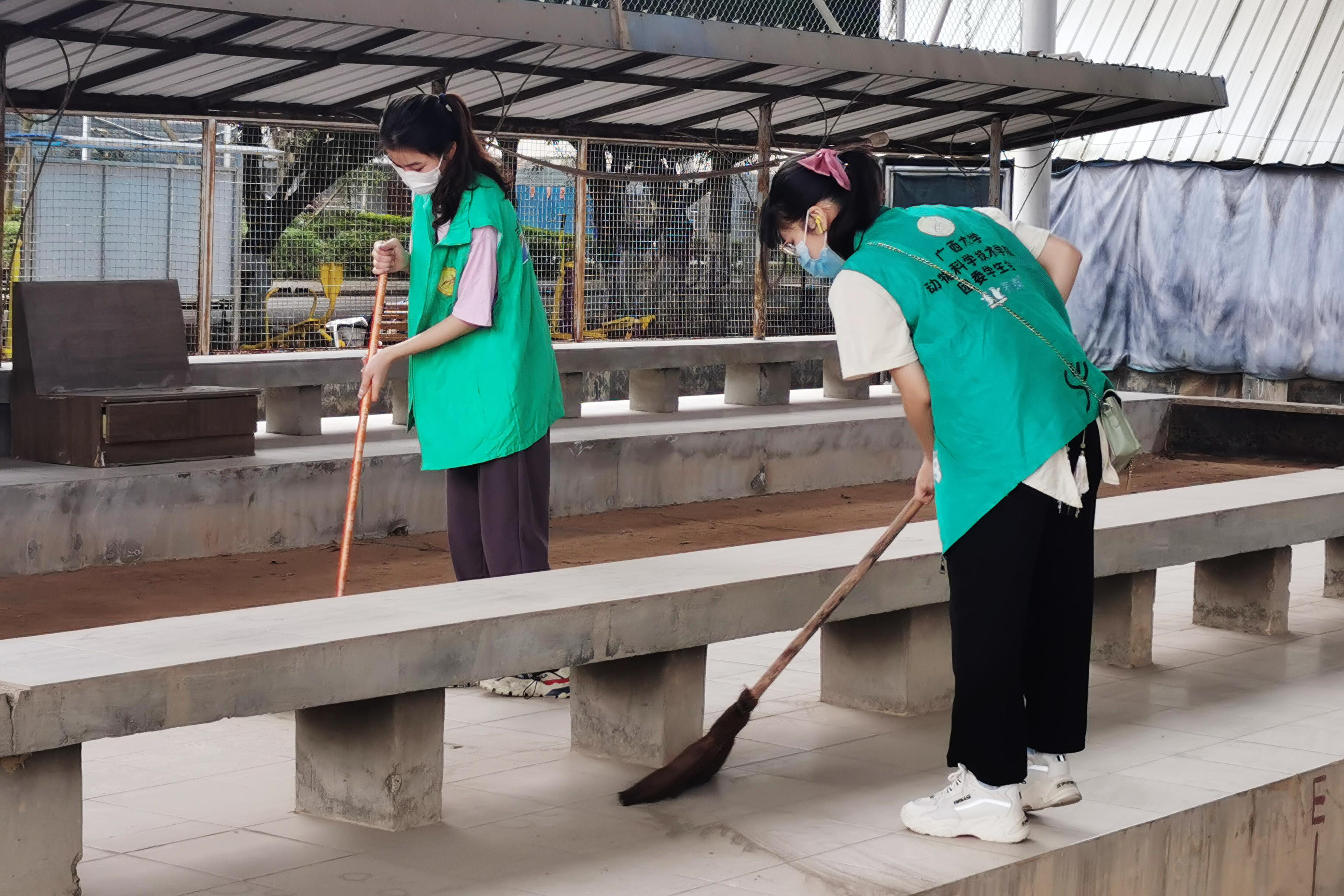 英国上市公司365