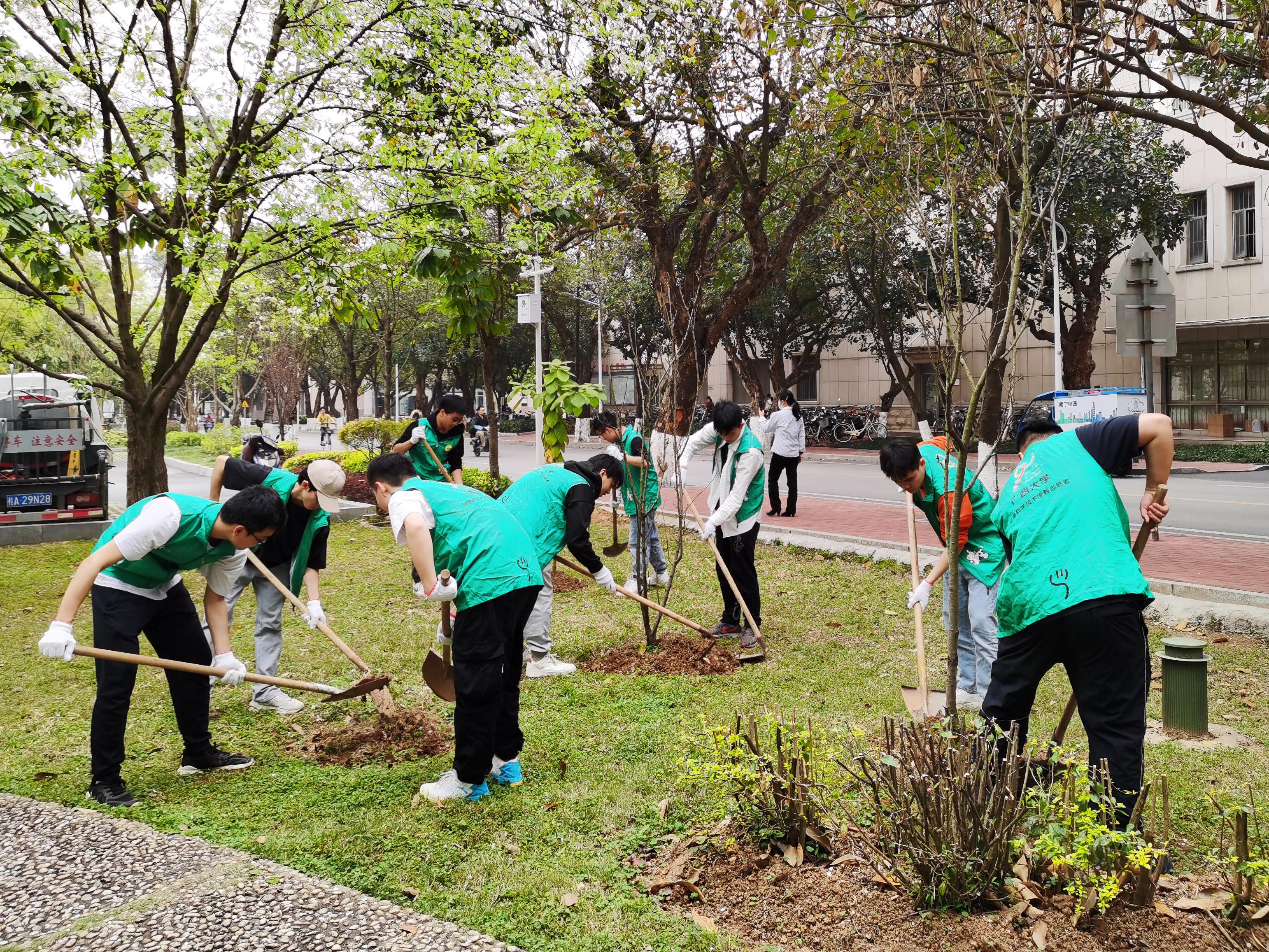 英国上市公司365