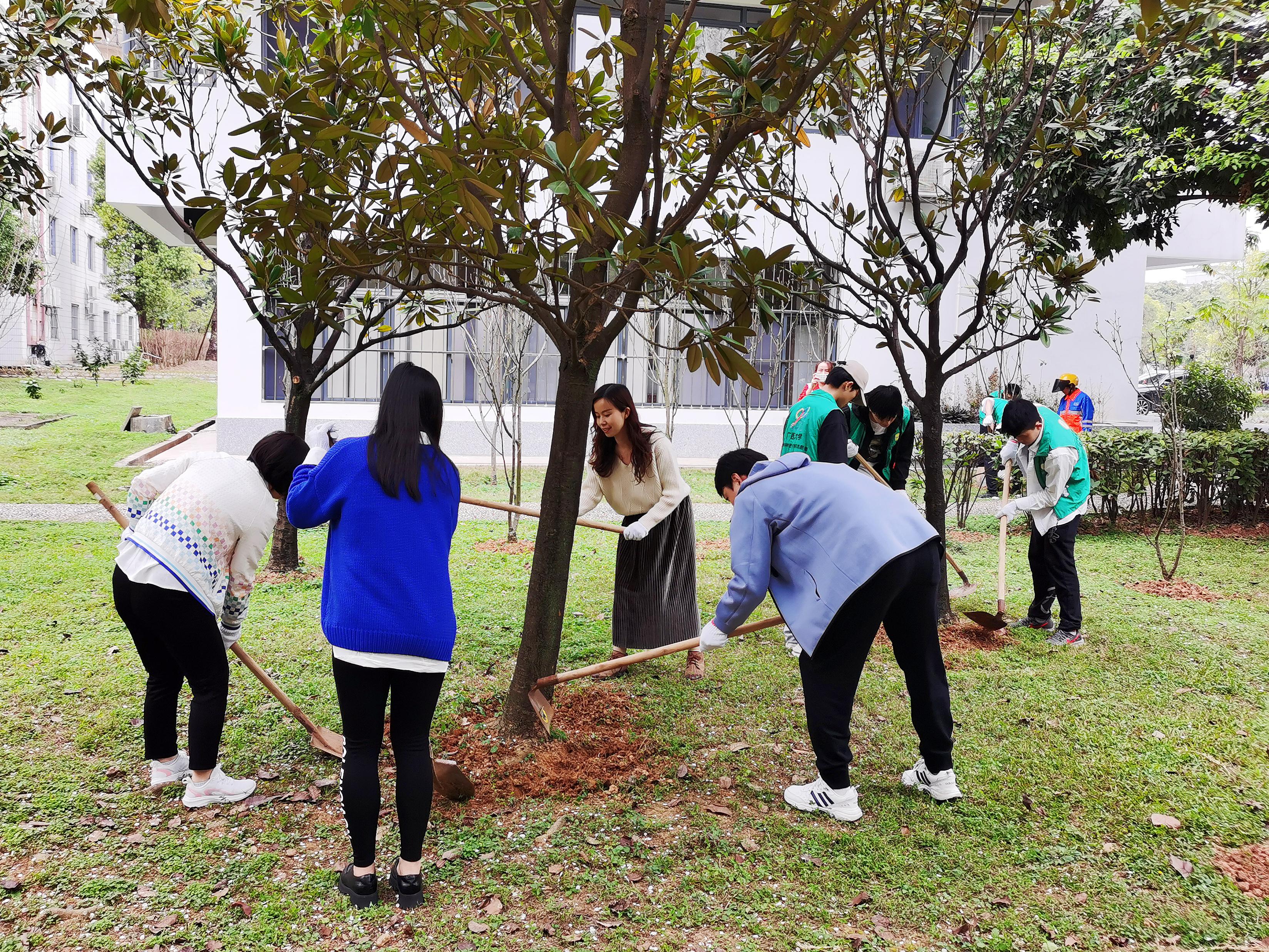 英国上市公司365