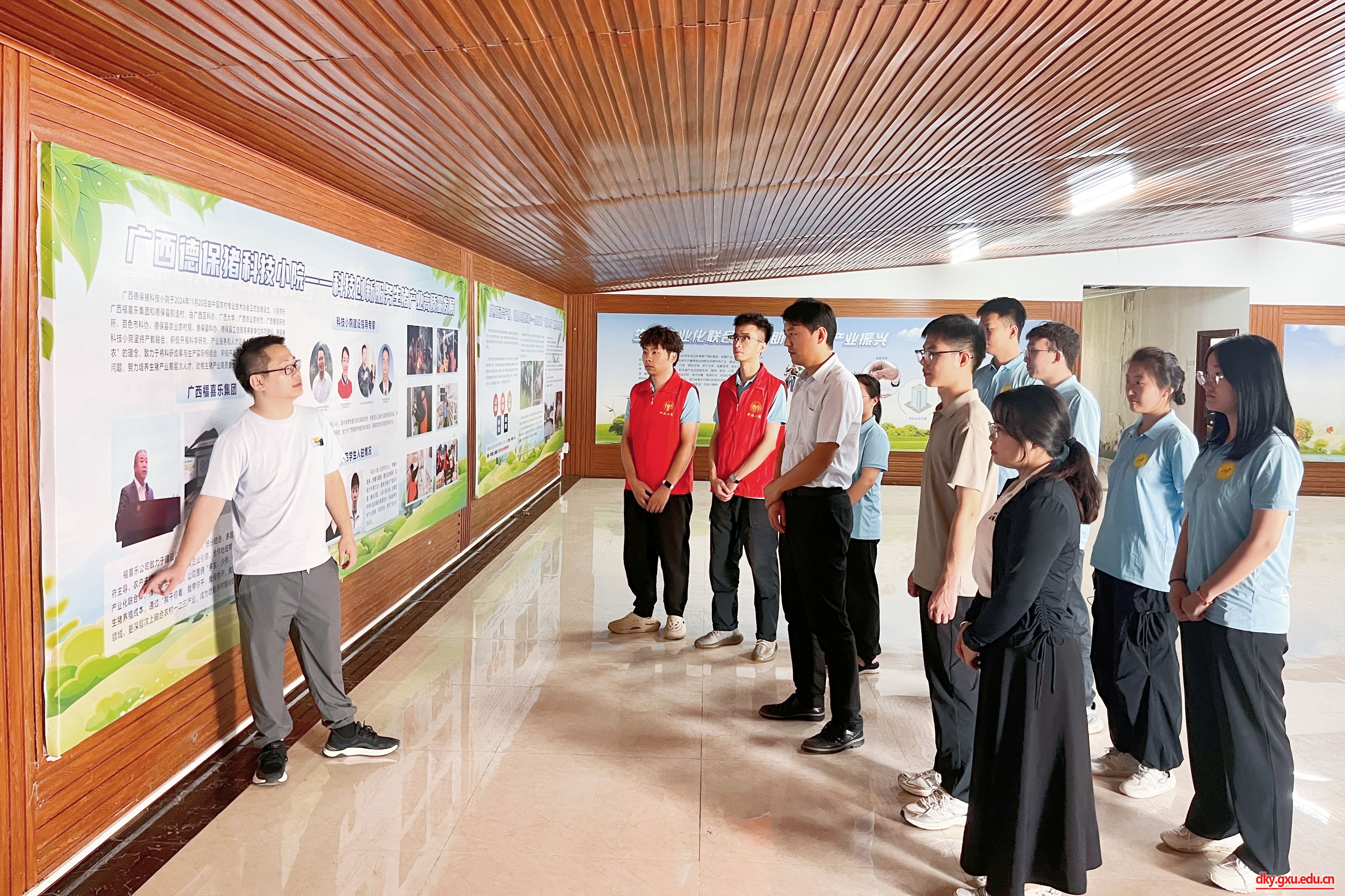 英国上市公司365