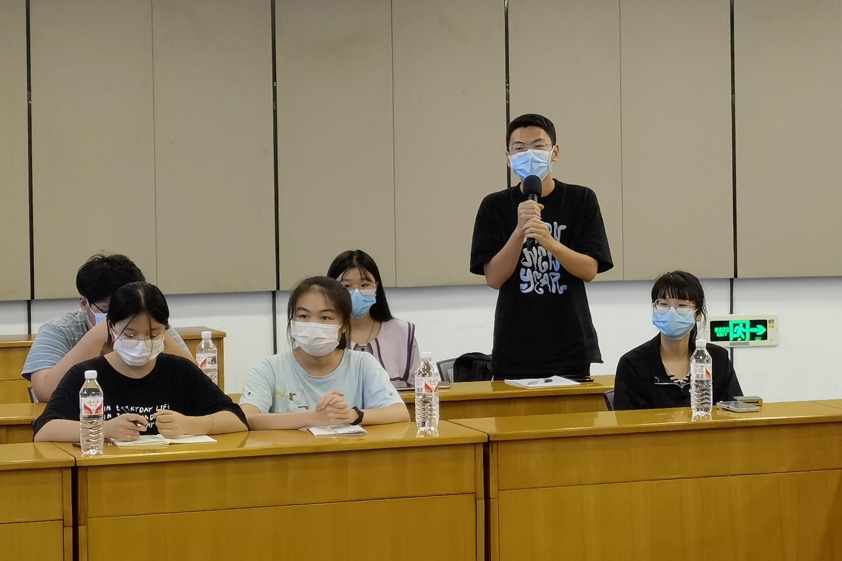 英国上市公司365