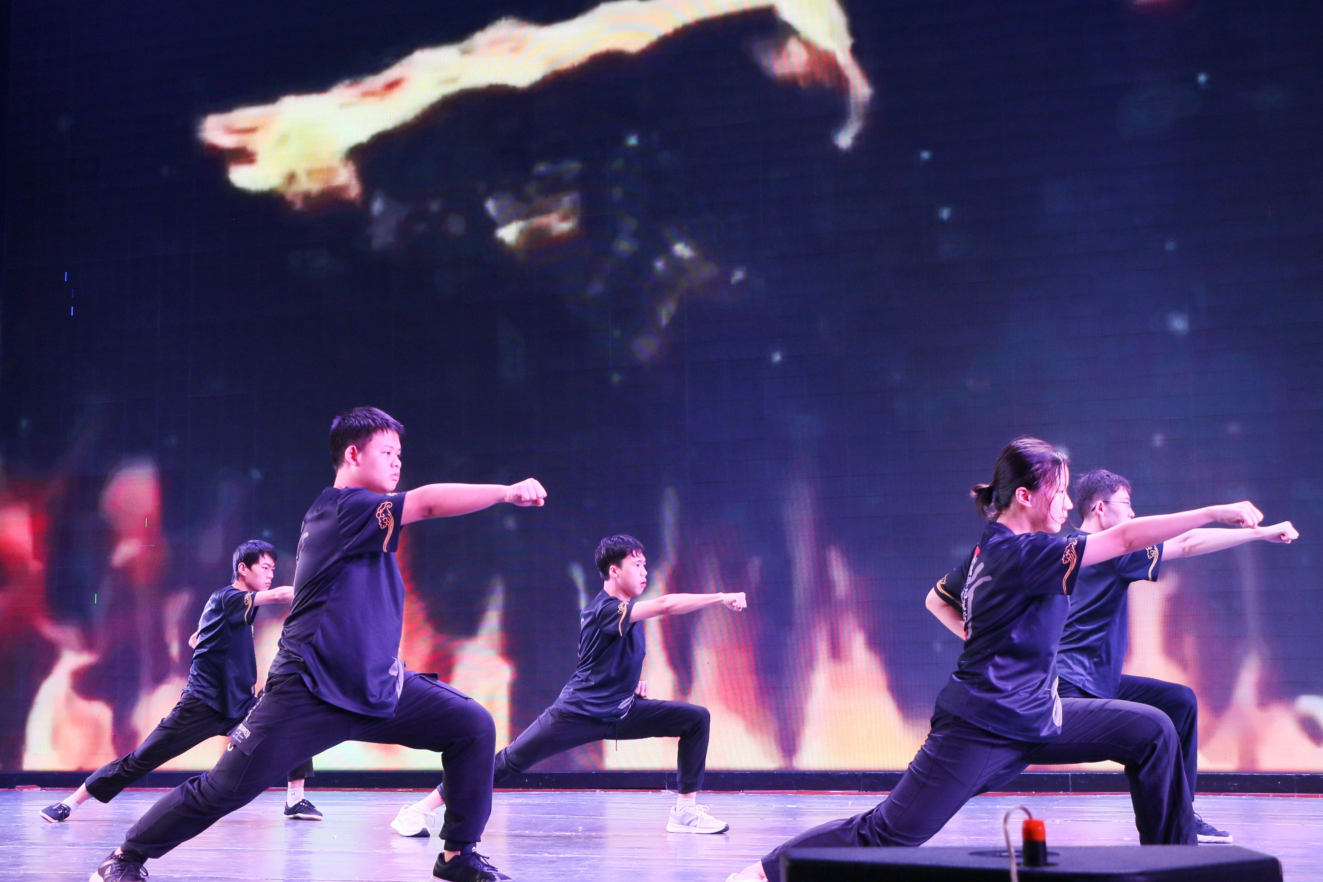 英国上市公司365